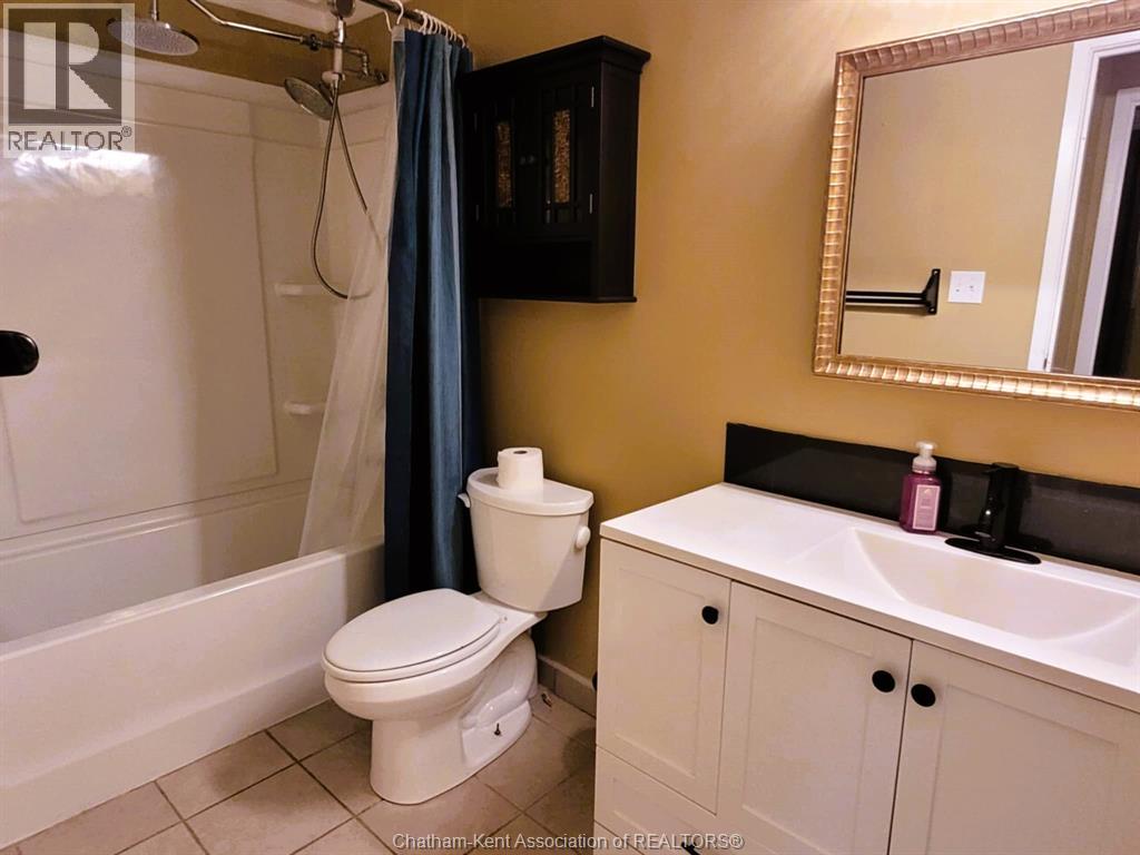 12 Montgomery Drive Unit# C102, Wallaceburg, Ontario  N8A 5B5 - Photo 9 - 25016121