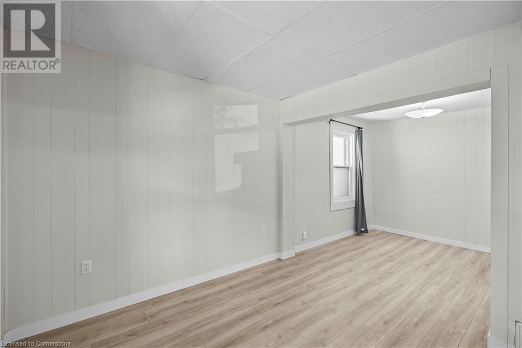 Property at 35 GERTRUDE Street image 4