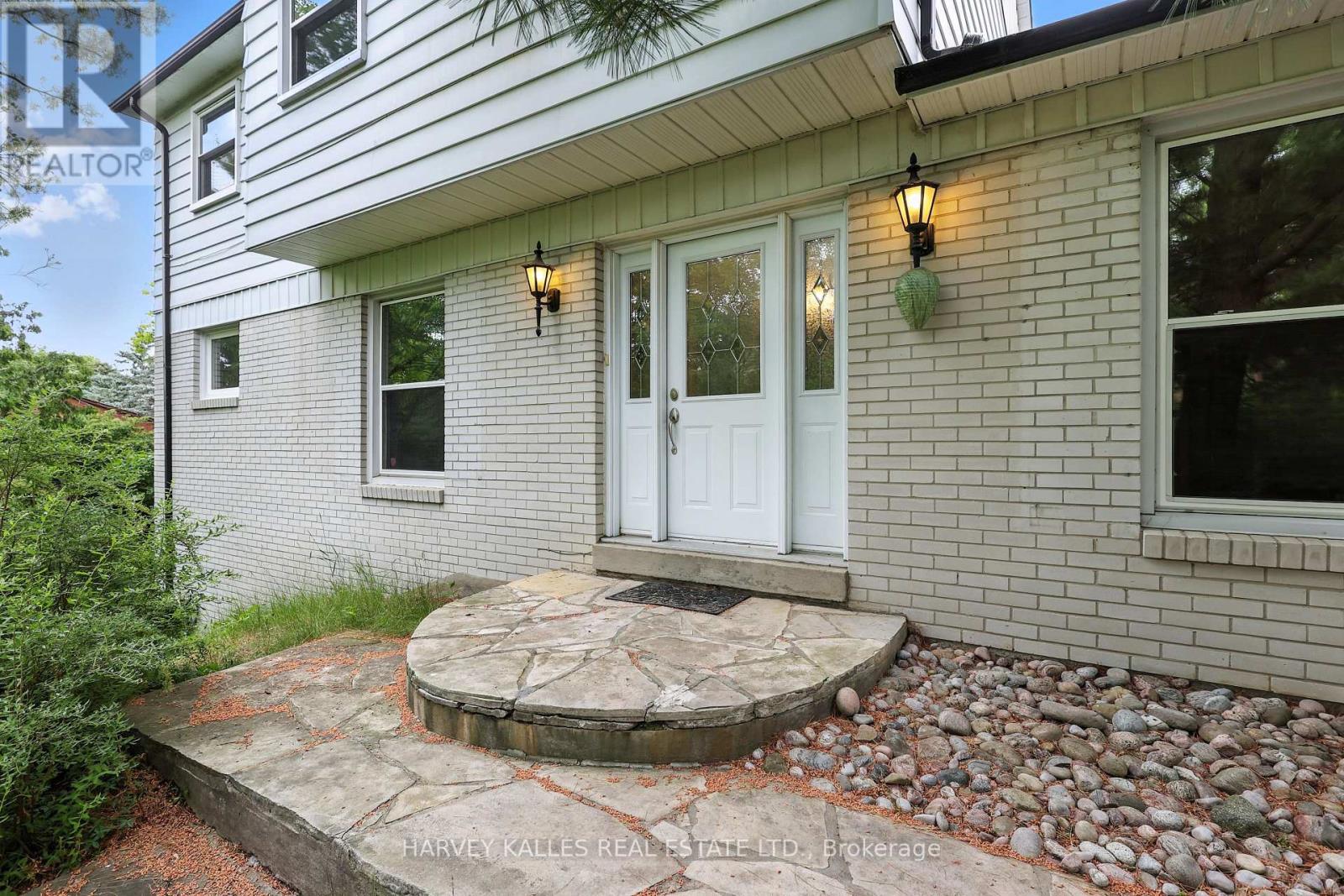 Property at 62 ABERFELDY CRESCENT image 4