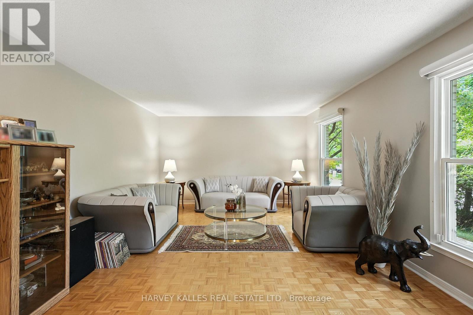 62 Aberfeldy Crescent, Markham (German Mills), Ontario  L3T 4C4 - Photo 6 - N12239692