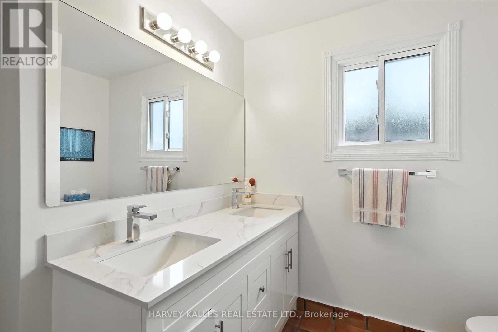 62 Aberfeldy Crescent, Markham (German Mills), Ontario  L3T 4C4 - Photo 16 - N12239692