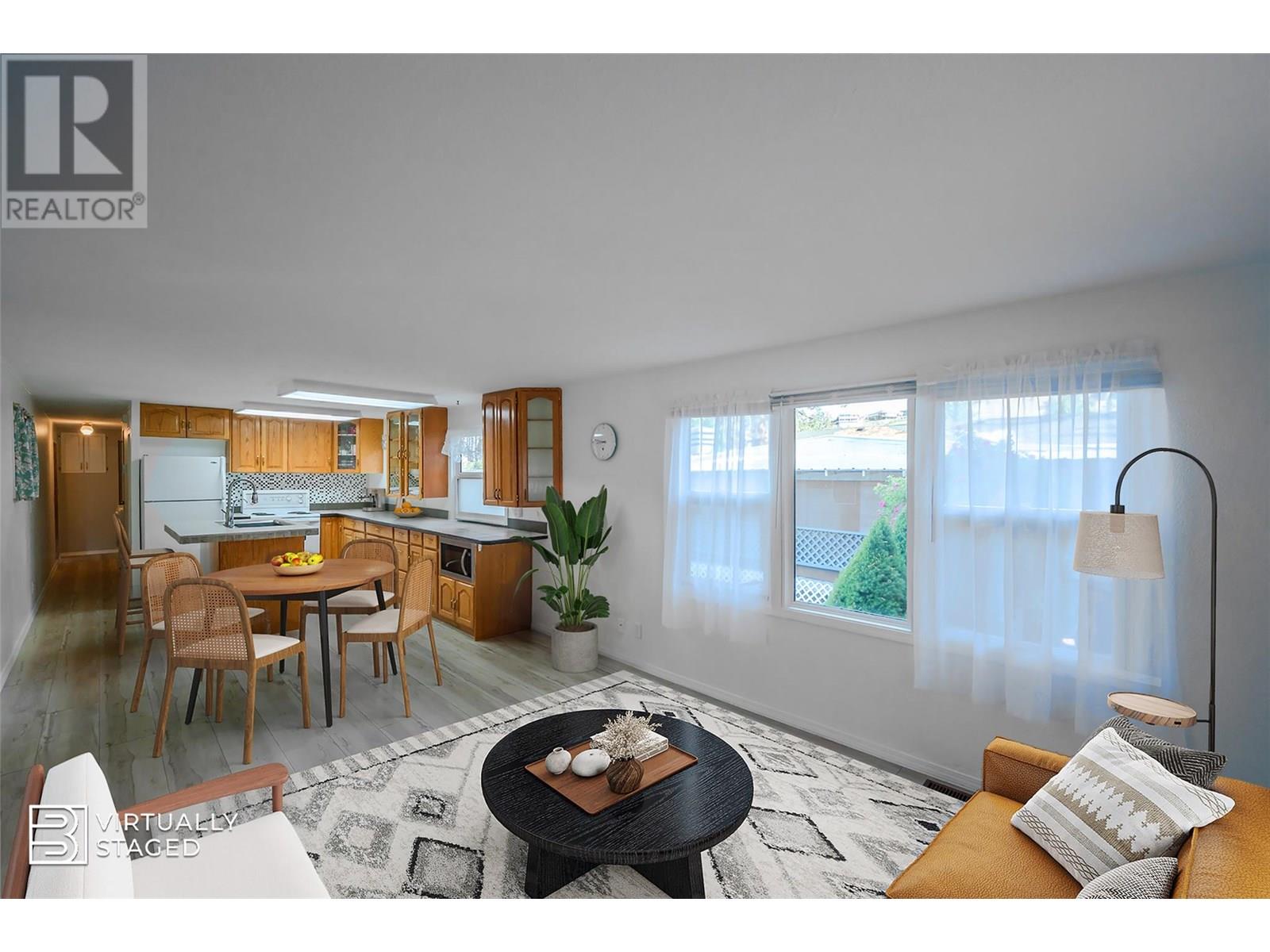 Property at 4505 McLean Creek Road Unit# E8 image 2