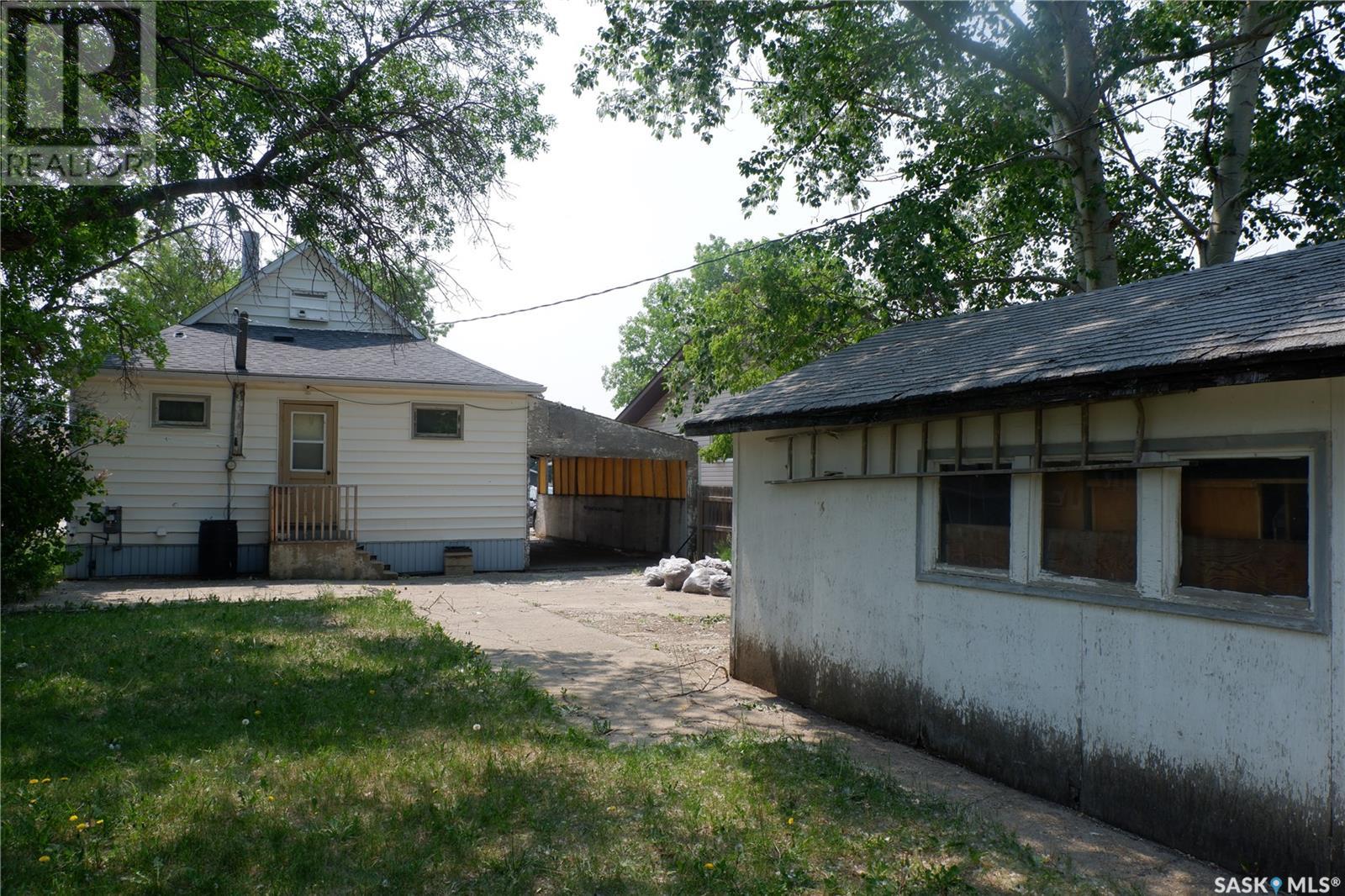 Property at 508 5th AVENUE W image 5