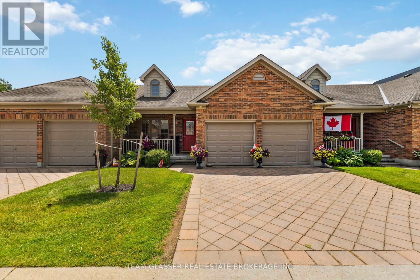 5 - 5 Foxhollow Drive, Thames Centre, Ontario  N0L 1G3 - Photo 1 - X12245092