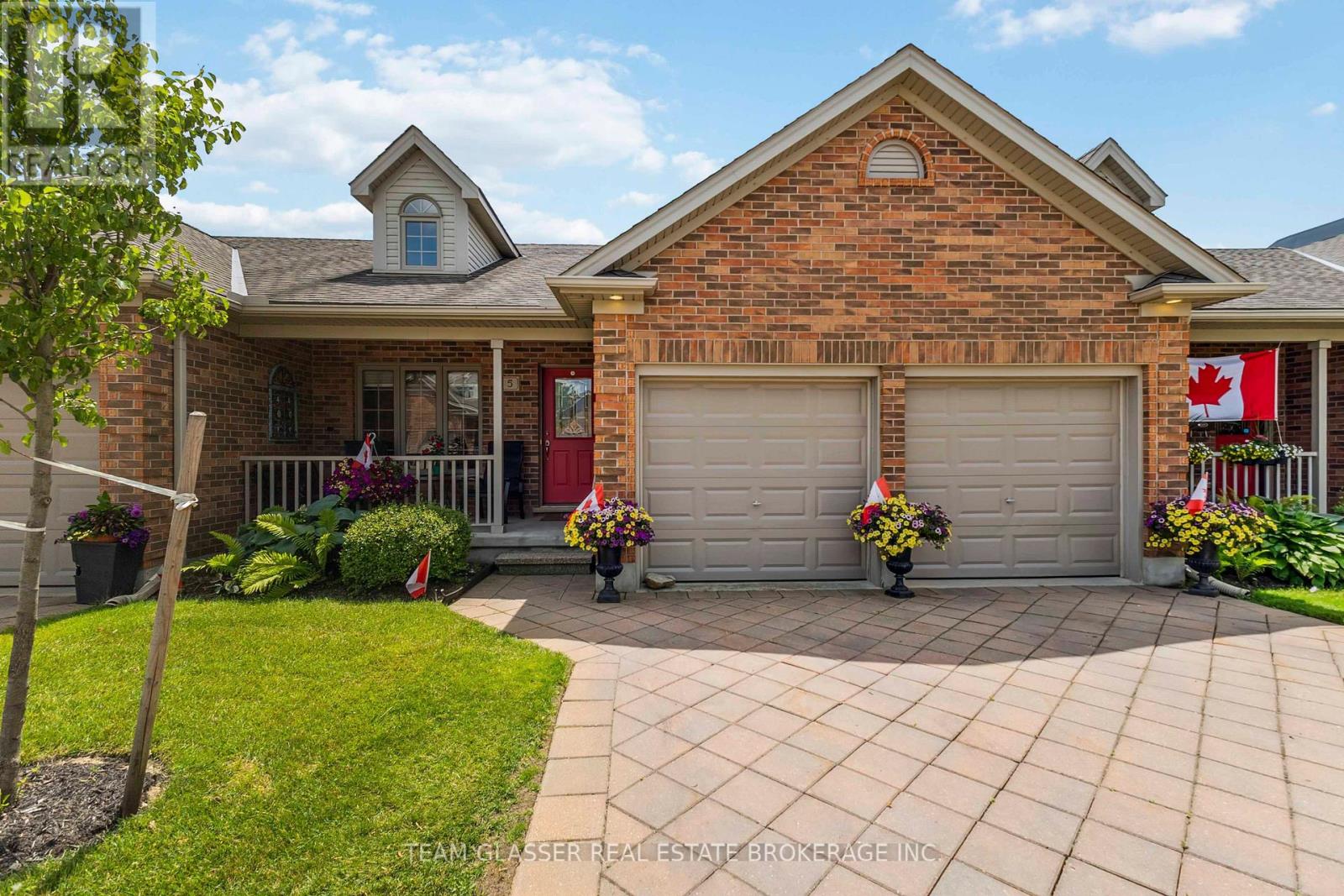 5 - 5 Foxhollow Drive, Thames Centre, Ontario  N0L 1G3 - Photo 2 - X12245092