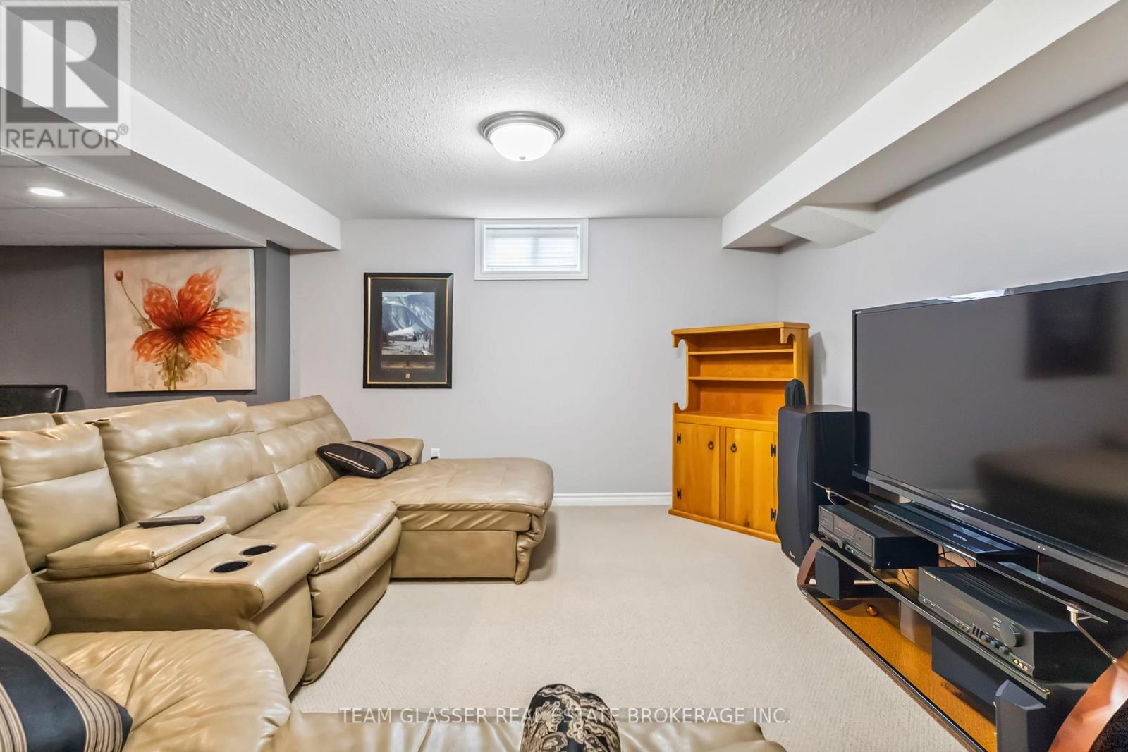 5 - 5 Foxhollow Drive, Thames Centre, Ontario  N0L 1G3 - Photo 27 - X12245092