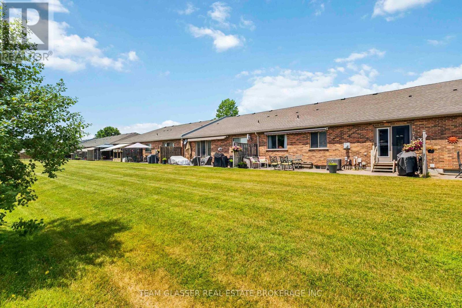 5 - 5 Foxhollow Drive, Thames Centre, Ontario  N0L 1G3 - Photo 28 - X12245092