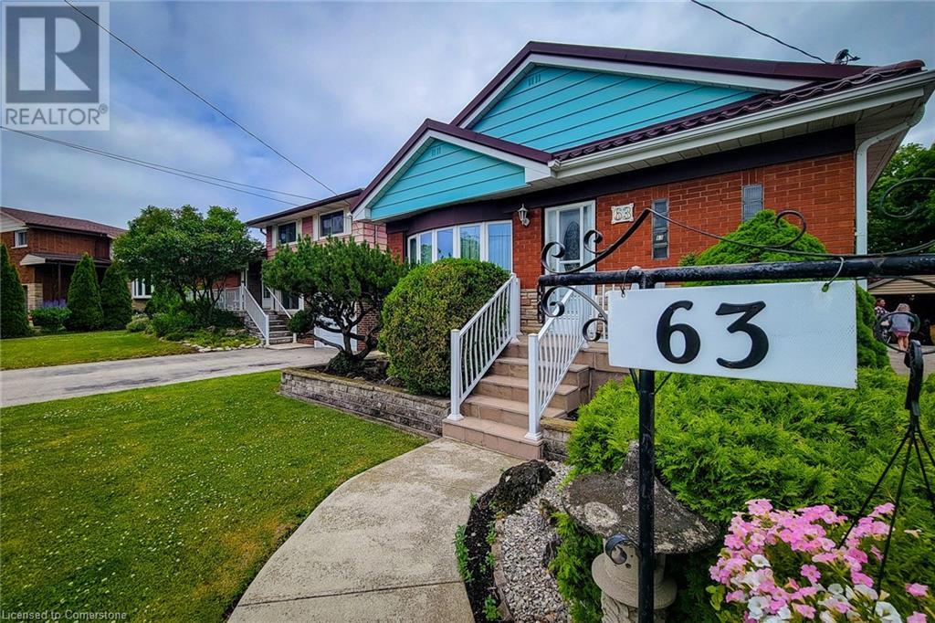 Property at 63 HARDALE Crescent image 4