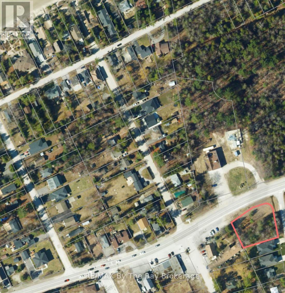 3057 Mosley Street, Wasaga Beach, Ontario  L9Z 1W7 - Photo 3 - S12245105