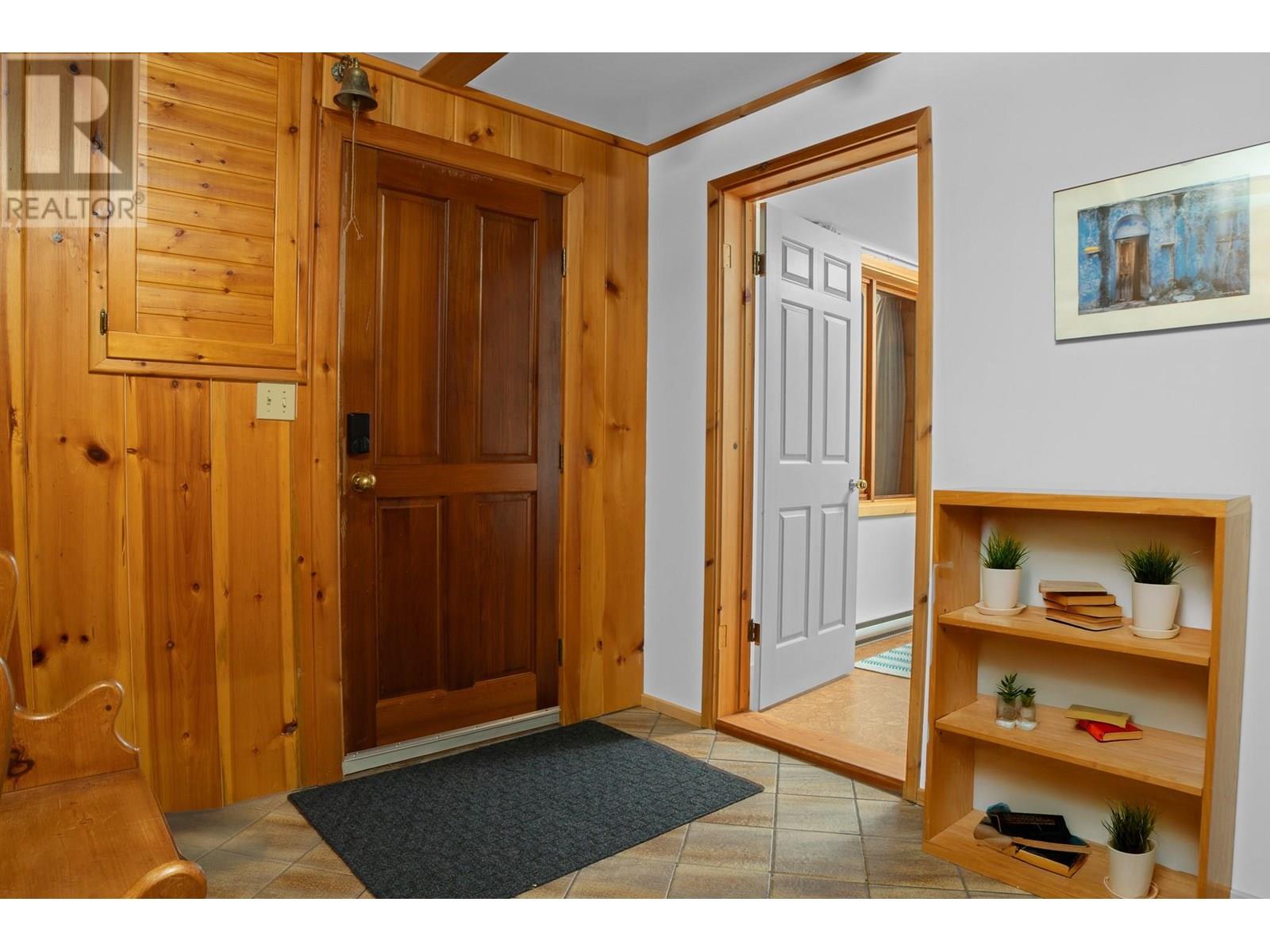 912 Riondel Road, Riondel, British Columbia  V0B 2B0 - Photo 45 - 10352341