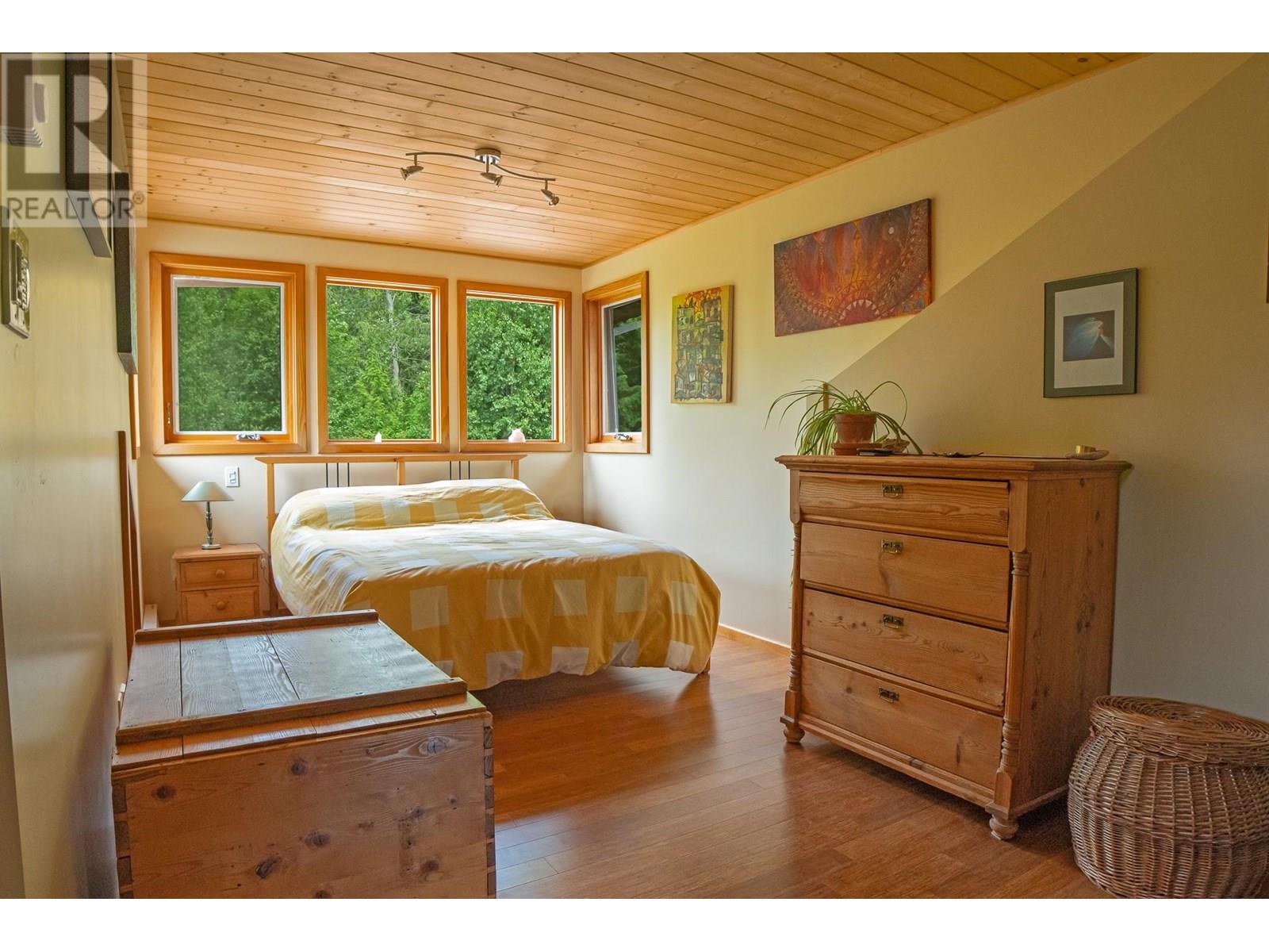 912 Riondel Road, Riondel, British Columbia  V0B 2B0 - Photo 27 - 10352341