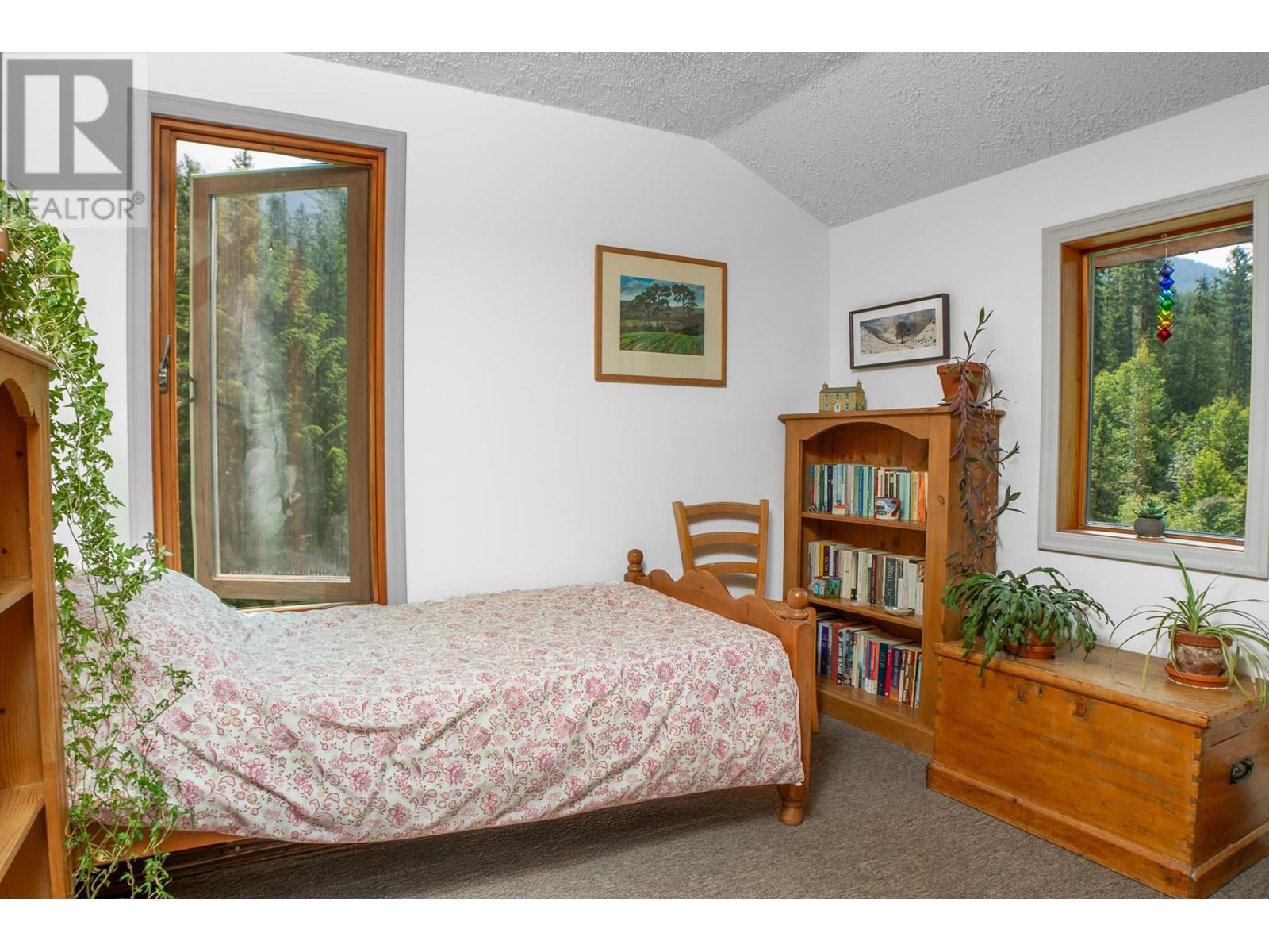 912 Riondel Road, Riondel, British Columbia  V0B 2B0 - Photo 30 - 10352341