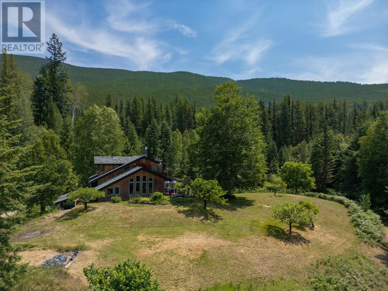 912 Riondel Road, Riondel, British Columbia  V0B 2B0 - Photo 38 - 10352341