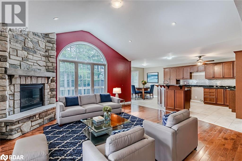 31 Fawndale Crescent, Wasaga Beach, Ontario  L9Z 2B3 - Photo 2 - 40744145