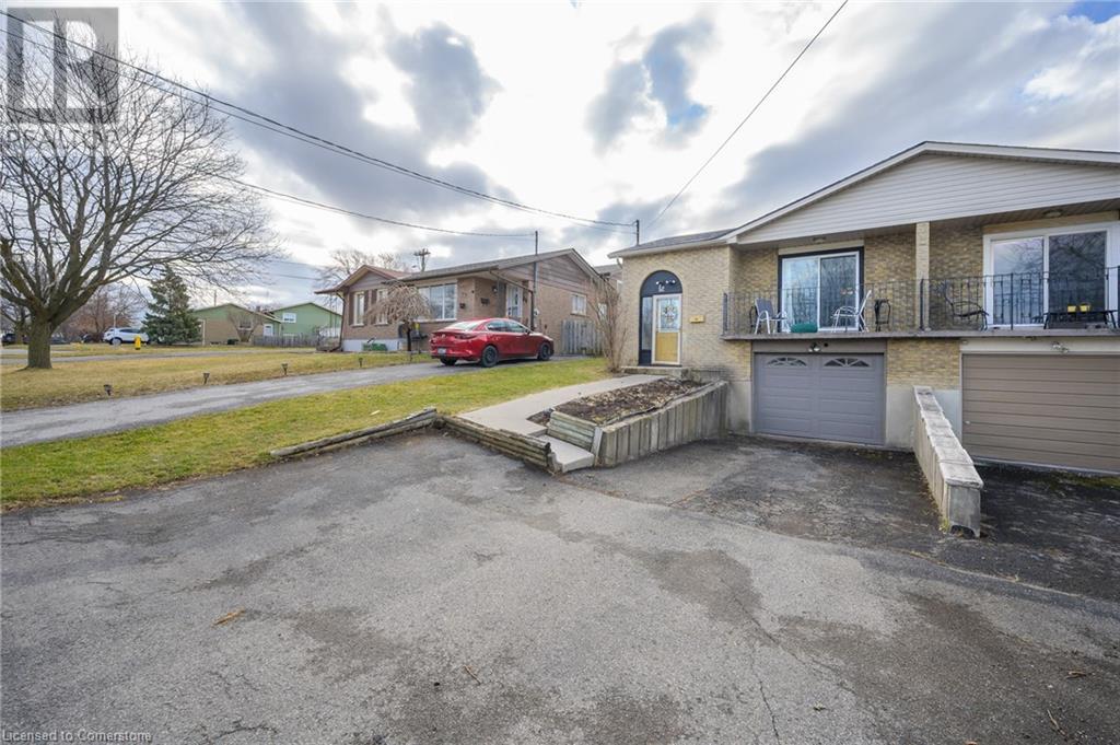 Property at 52 GREEN MAPLE Drive image 3