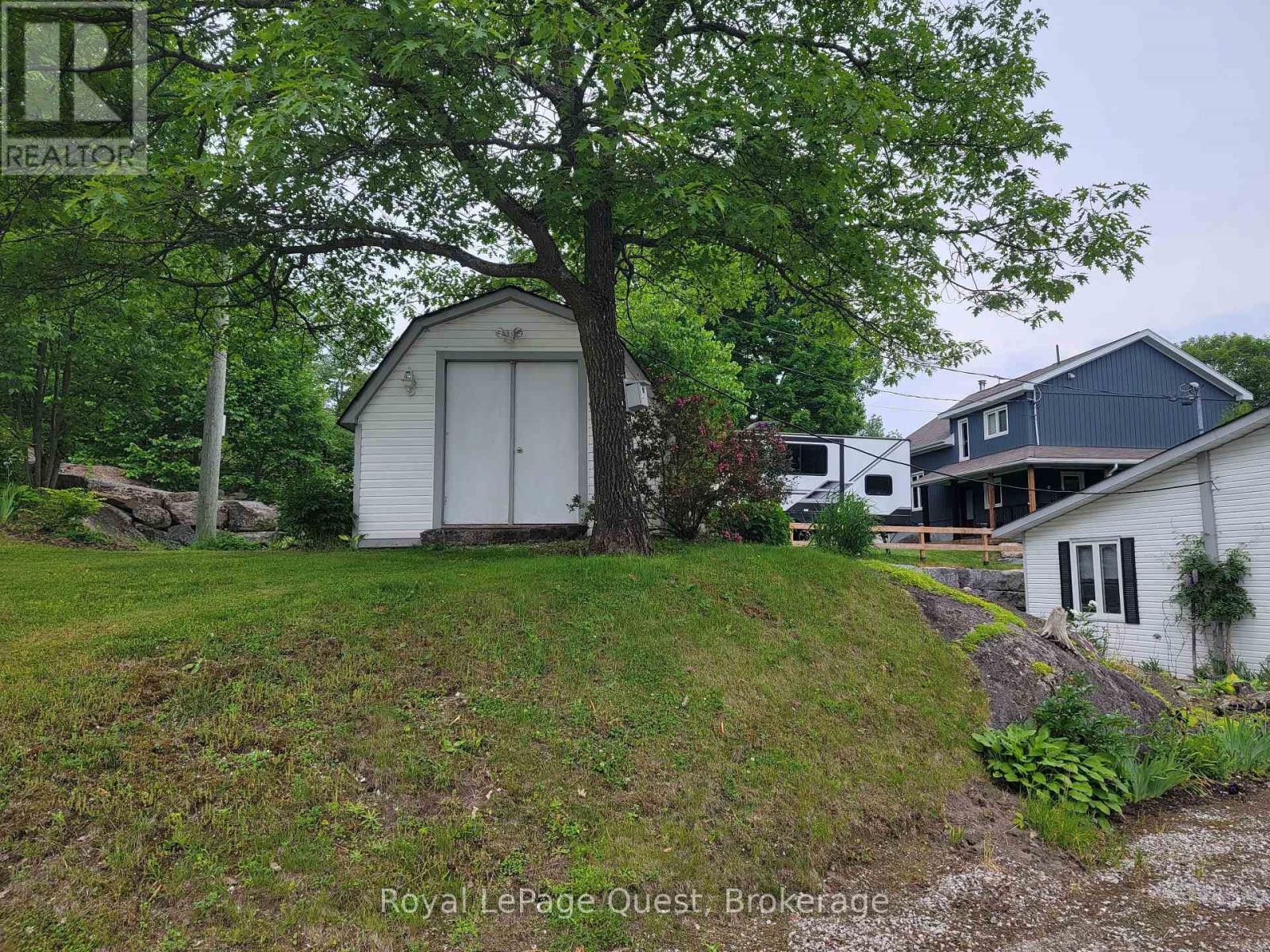 Property at 3012 MOYNES ROAD image 5