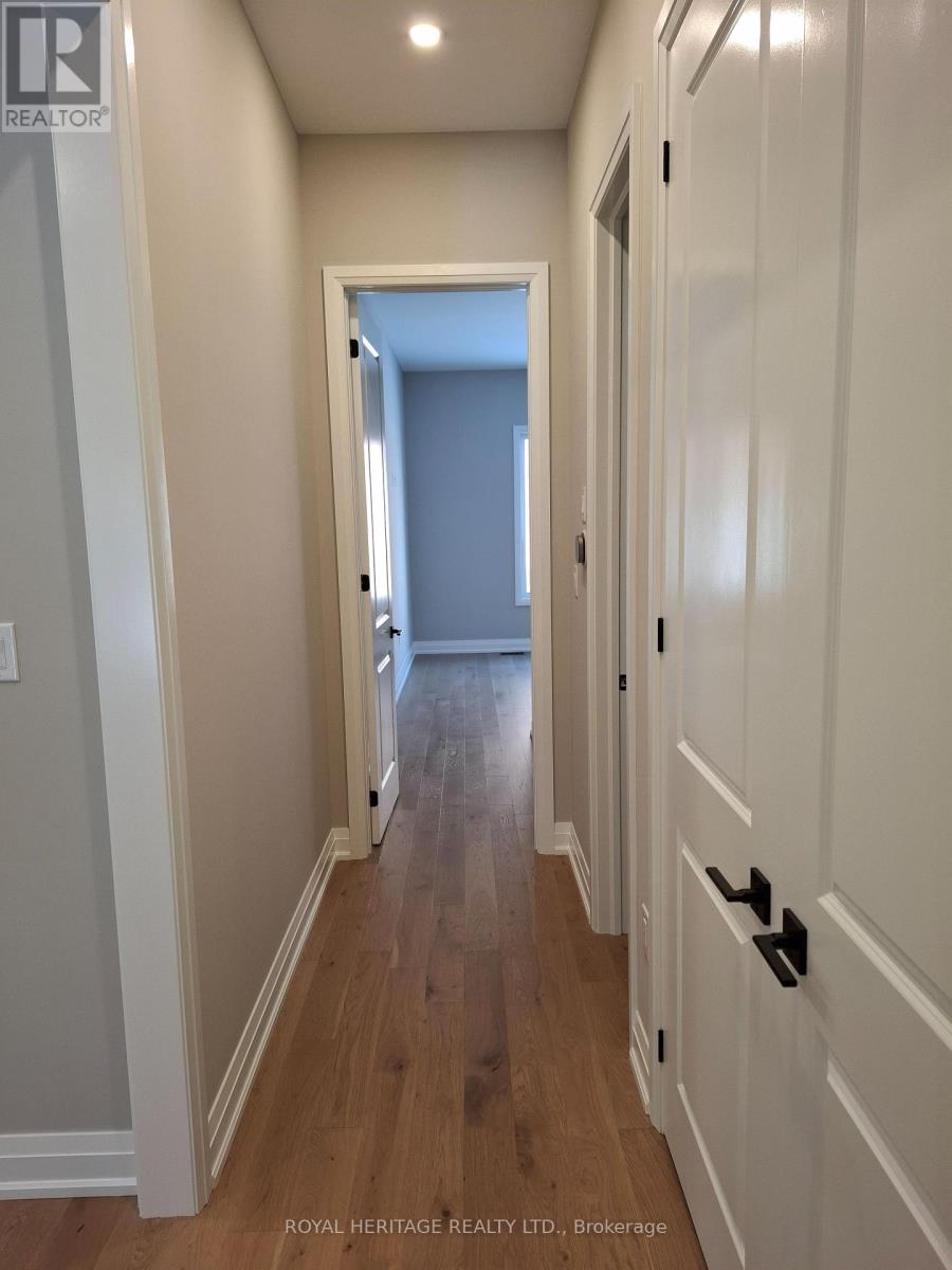 8 St Augustine Drive, Whitby, Ontario  L1M 0L7 - Photo 17 - E12245148