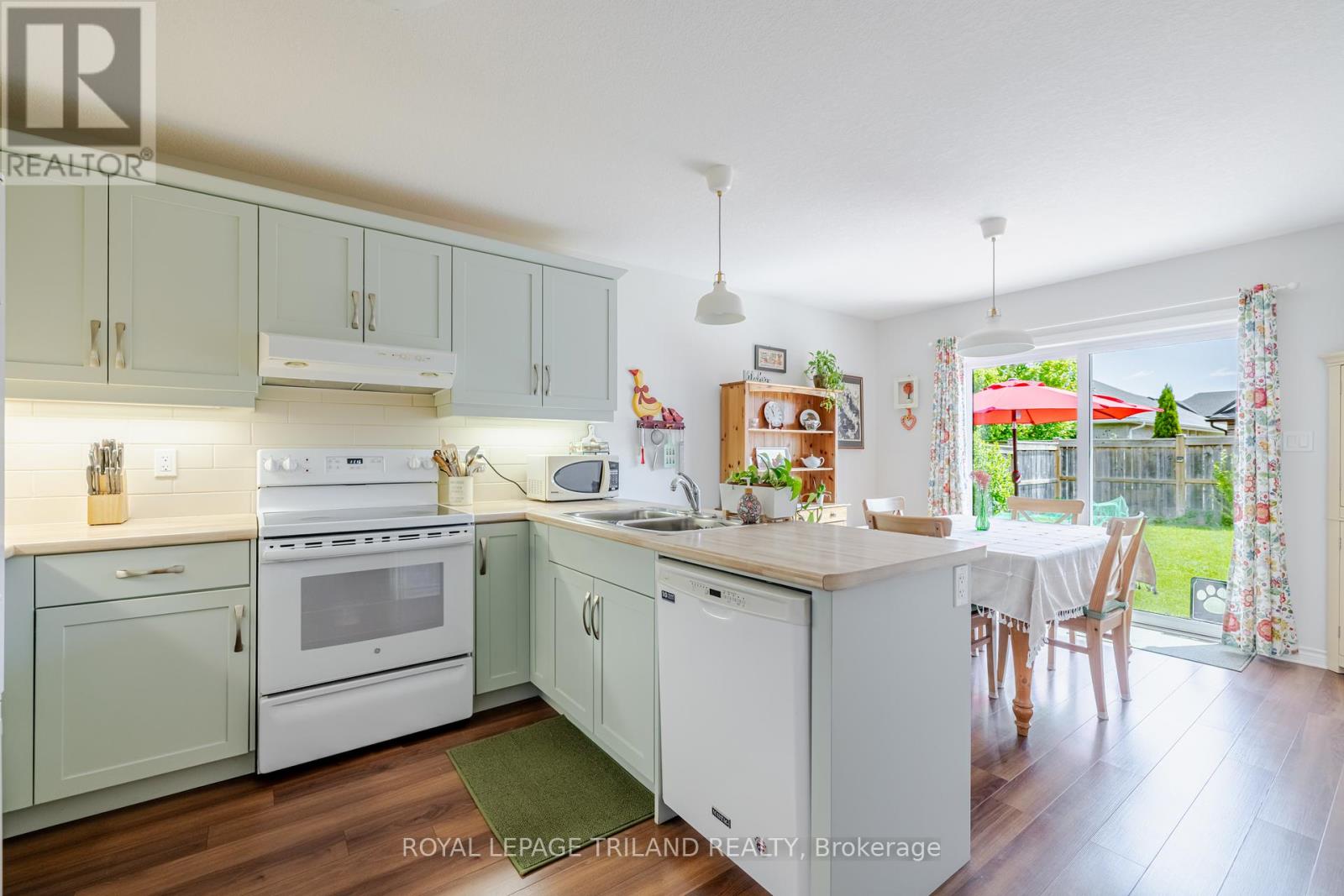 31 Acorn Trail, St. Thomas, Ontario  N5R 0H5 - Photo 11 - X12245255