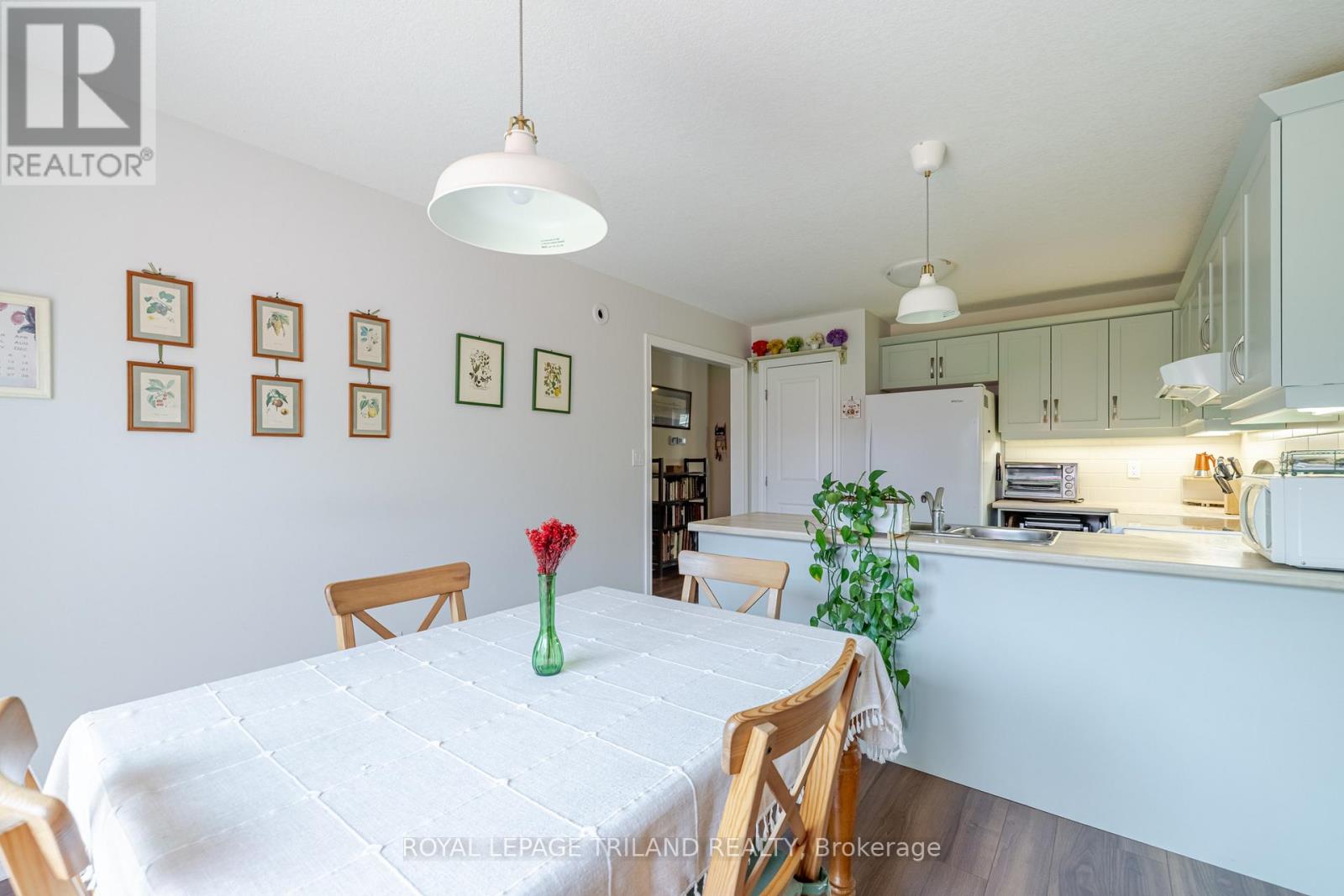 31 Acorn Trail, St. Thomas, Ontario  N5R 0H5 - Photo 13 - X12245255