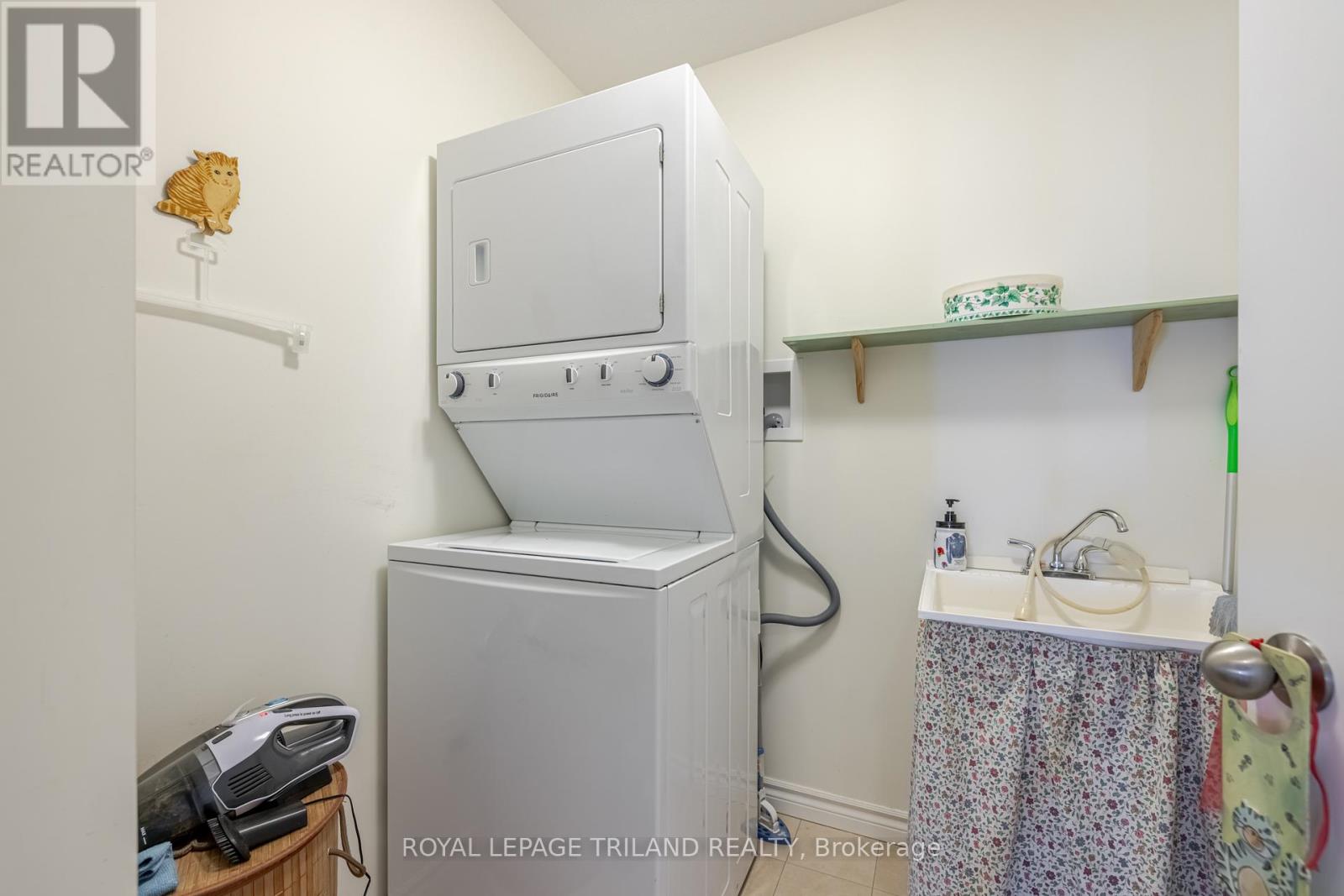 31 Acorn Trail, St. Thomas, Ontario  N5R 0H5 - Photo 21 - X12245255