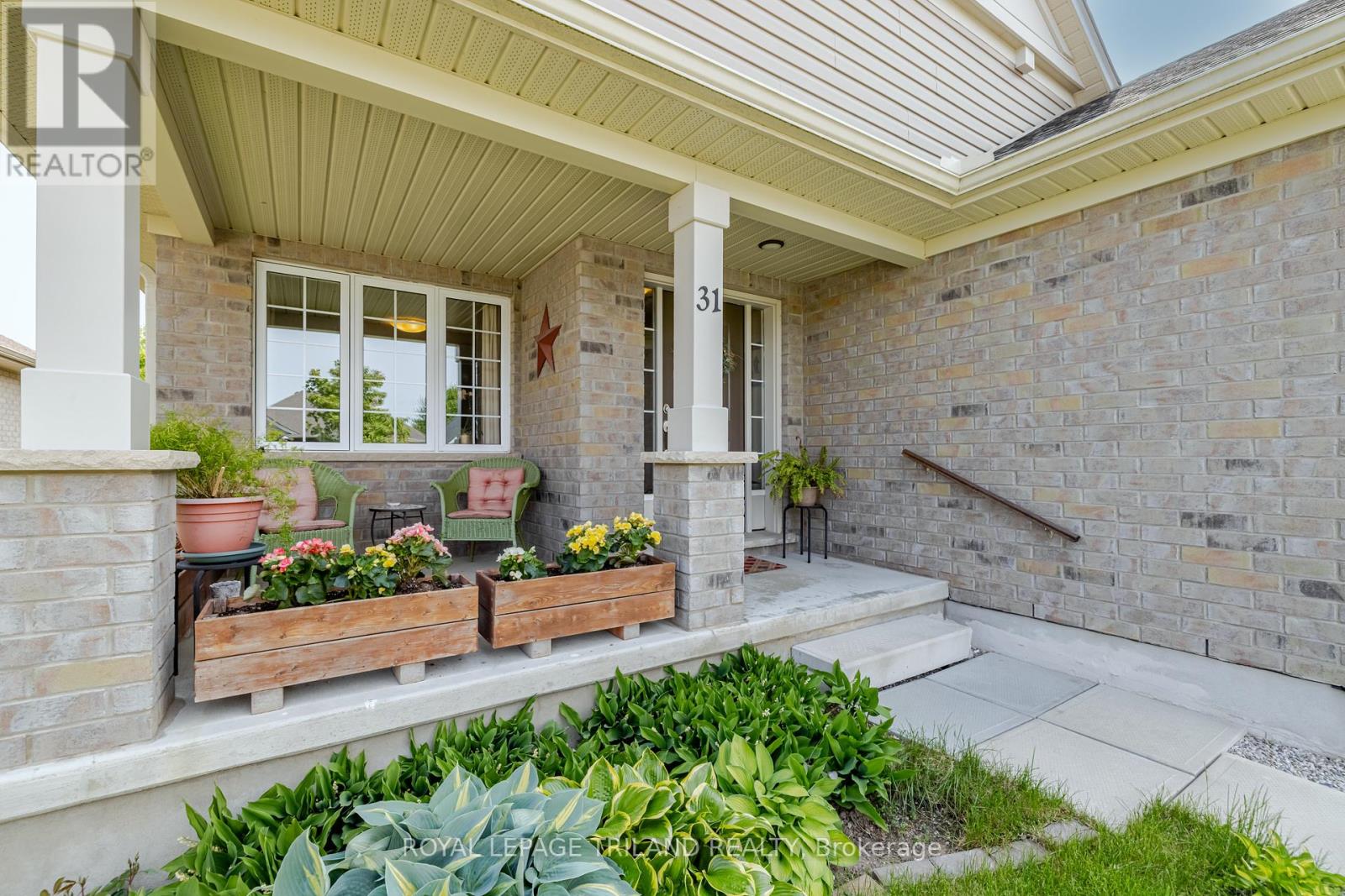 31 Acorn Trail, St. Thomas, Ontario  N5R 0H5 - Photo 5 - X12245255