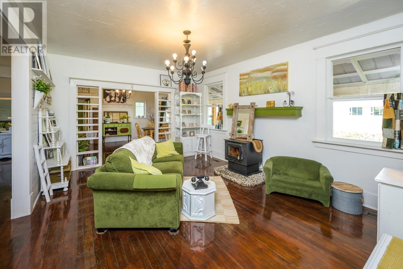 Property at 1787 7TH AVENUE image 4