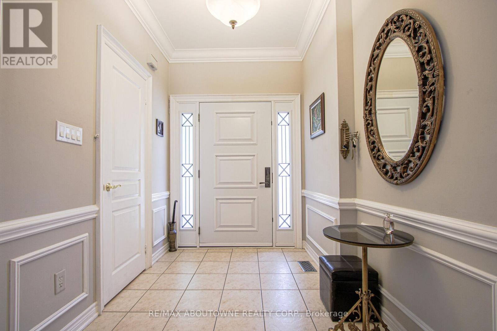 Property at 160 PARIS STREET image 3