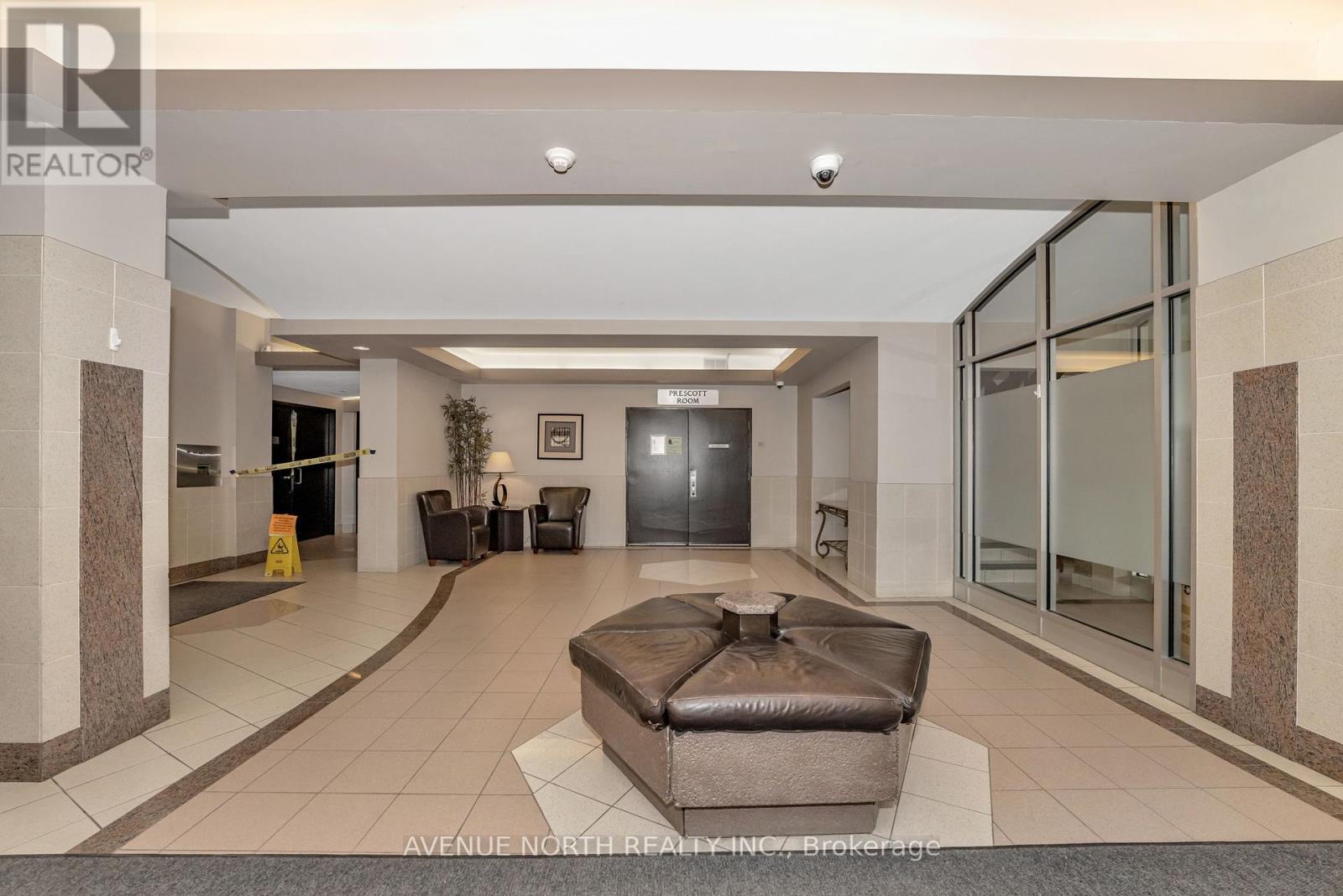 Property at 308 - 900 DYNES ROAD image 5