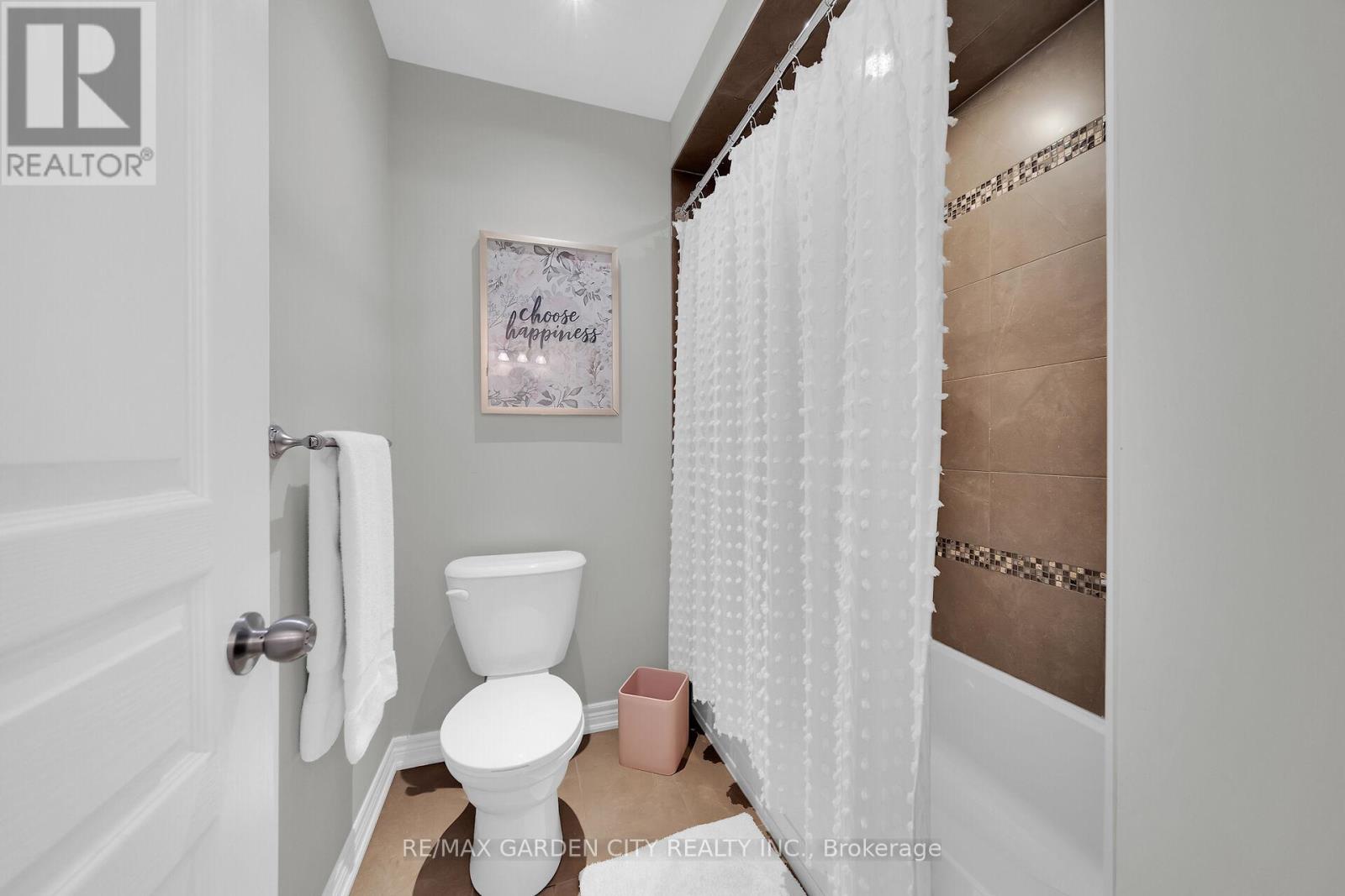 6 Vanderburgh Lane, Grimsby, Ontario  L3M 1P5 - Photo 31 - X12245197