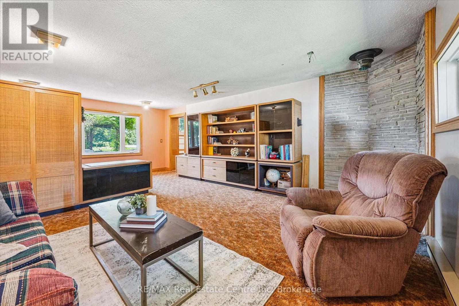 6618 Laird Road W, Guelph, Ontario  N1H 6J3 - Photo 10 - X12245262