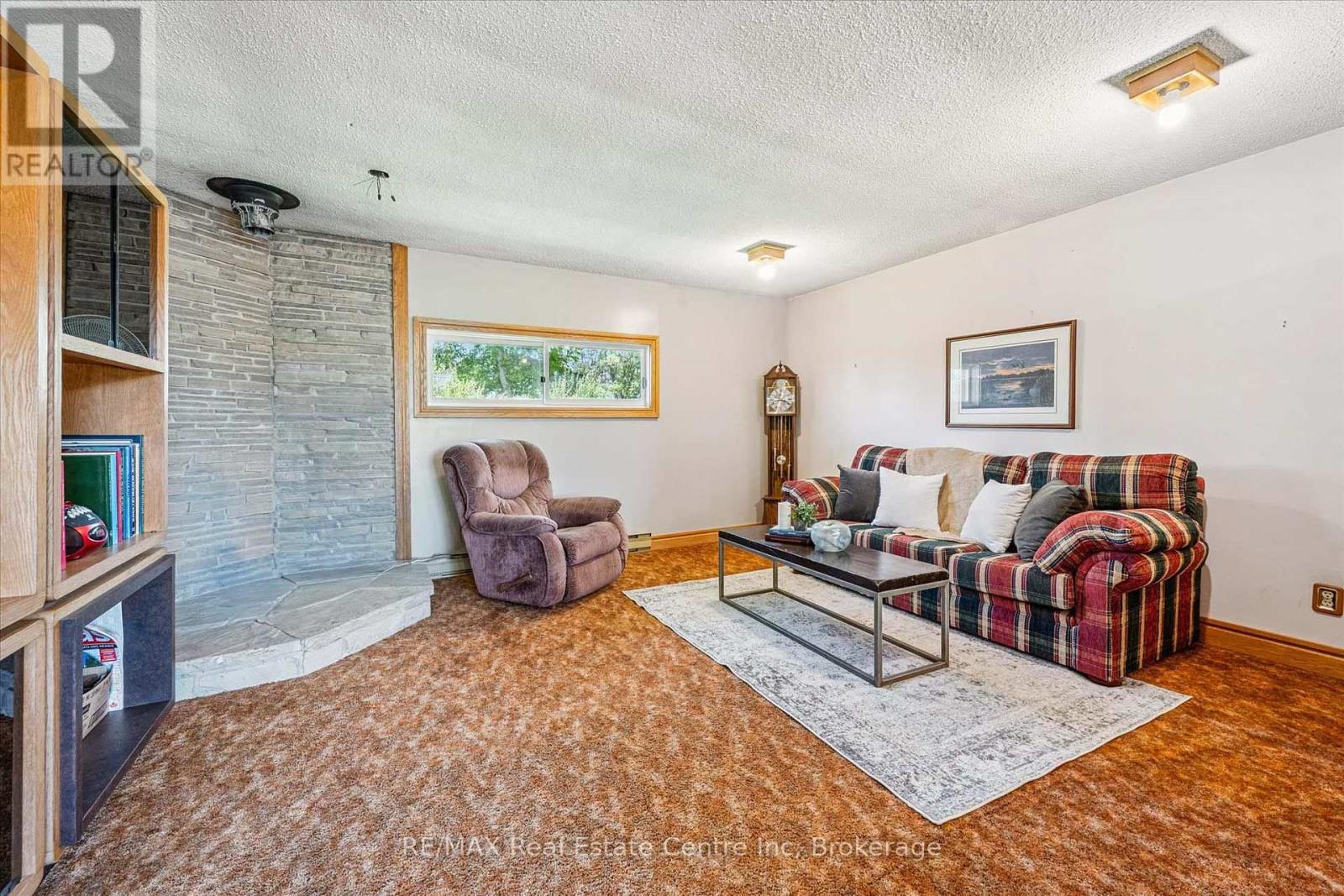6618 Laird Road W, Guelph, Ontario  N1H 6J3 - Photo 9 - X12245262