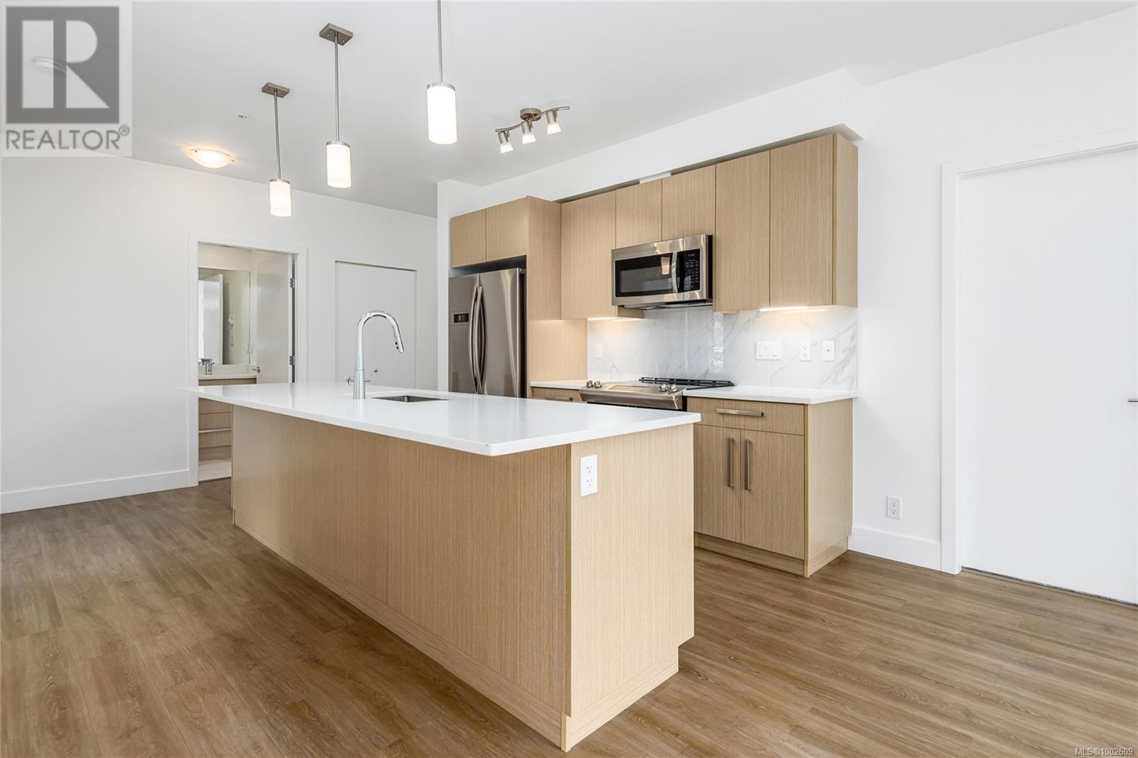 207 3070 Kilpatrick Ave, Courtenay, British Columbia  V9N 0G7 - Photo 4 - 1002609