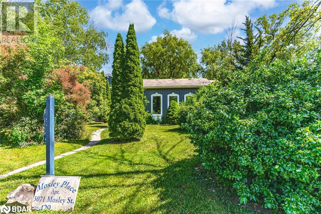 3071 Mosley Street, Wasaga Beach, Ontario  L9Z 1W7 - Photo 2 - 40742943