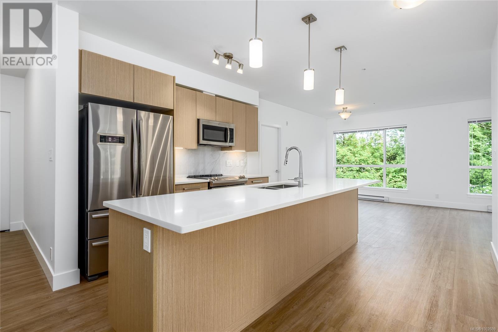 207 3070 Kilpatrick Ave, Courtenay, British Columbia