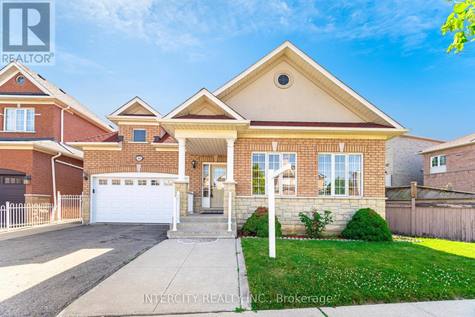 Property at 203 STARLING BOULEVARD image 4