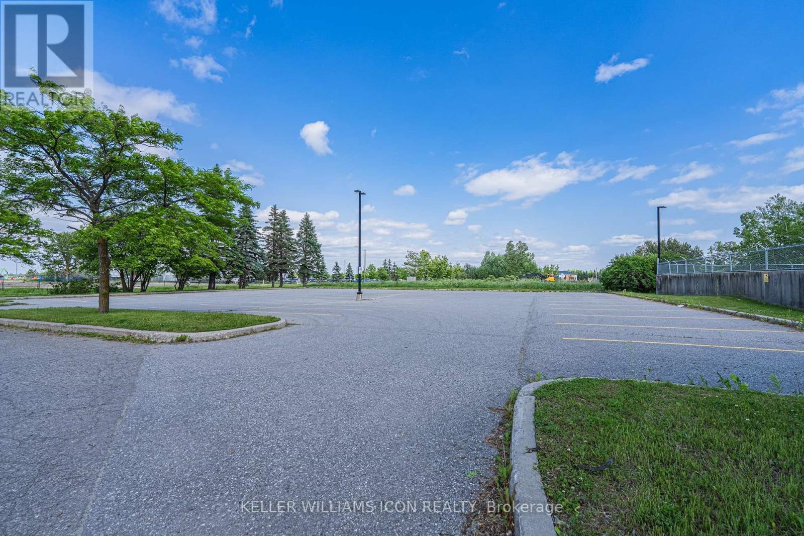90 A Bill Leathem Drive, Ottawa, Ontario  K2J 0R3 - Photo 39 - X12245355