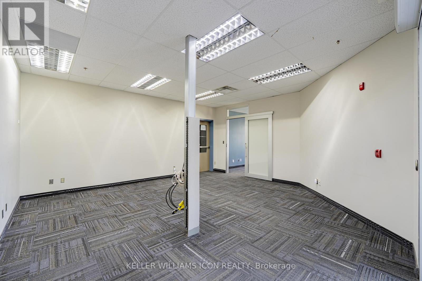 90 A Bill Leathem Drive, Ottawa, Ontario  K2J 0R3 - Photo 5 - X12245355