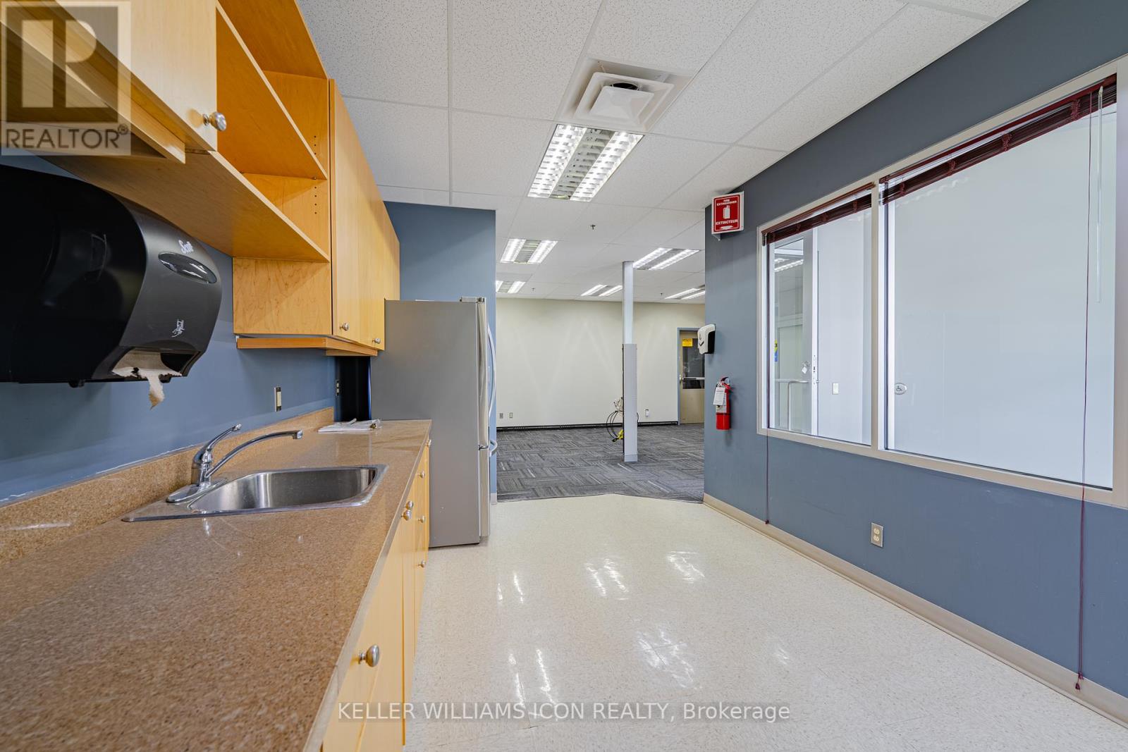 90 A Bill Leathem Drive, Ottawa, Ontario  K2J 0R3 - Photo 8 - X12245355