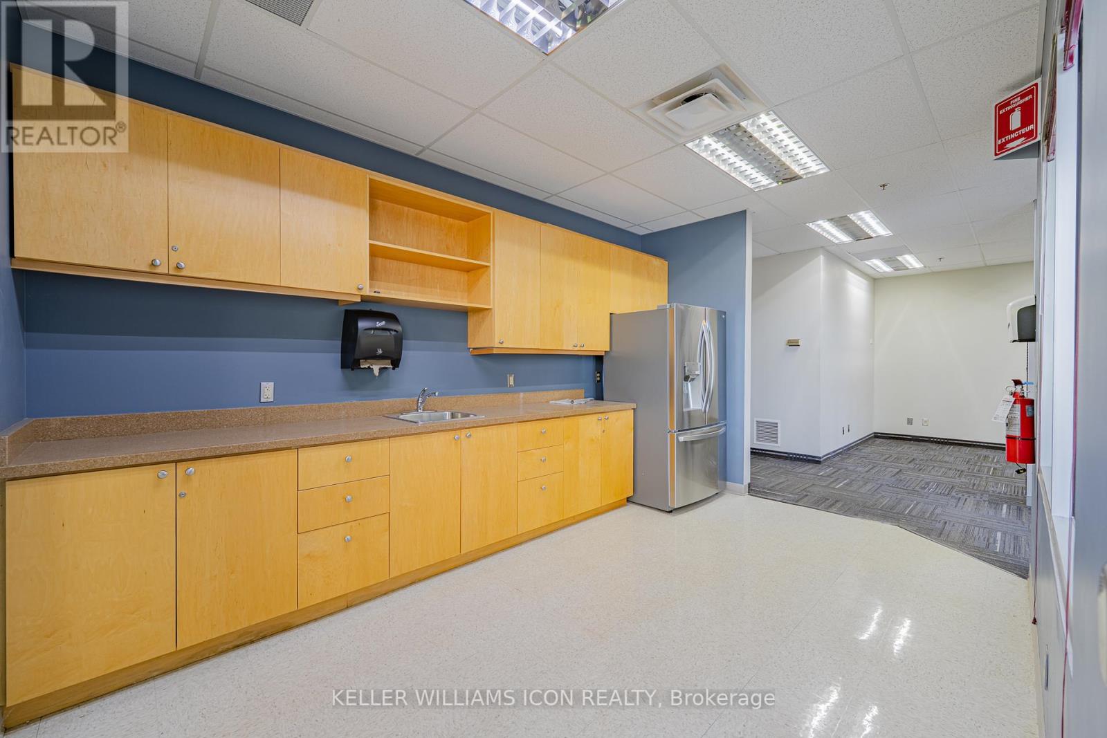 90 A Bill Leathem Drive, Ottawa, Ontario  K2J 0R3 - Photo 9 - X12245355
