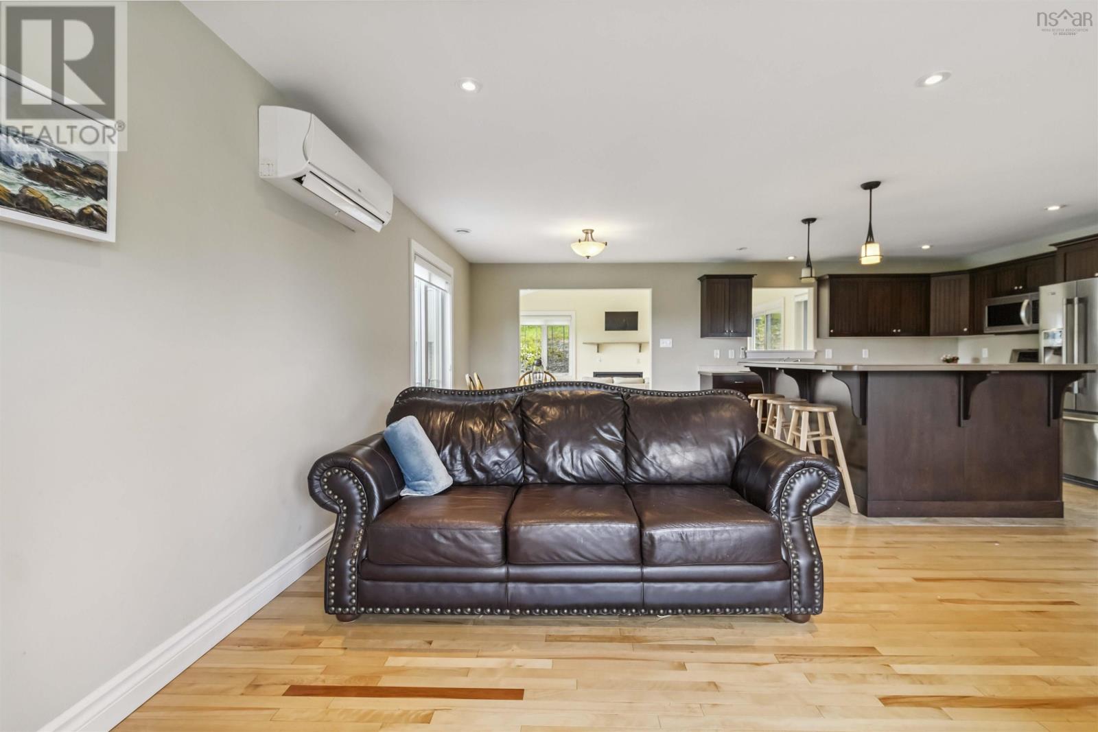 61 Maple Avenue, Lunenburg, Nova Scotia  B0J 2C0 - Photo 10 - 202515754