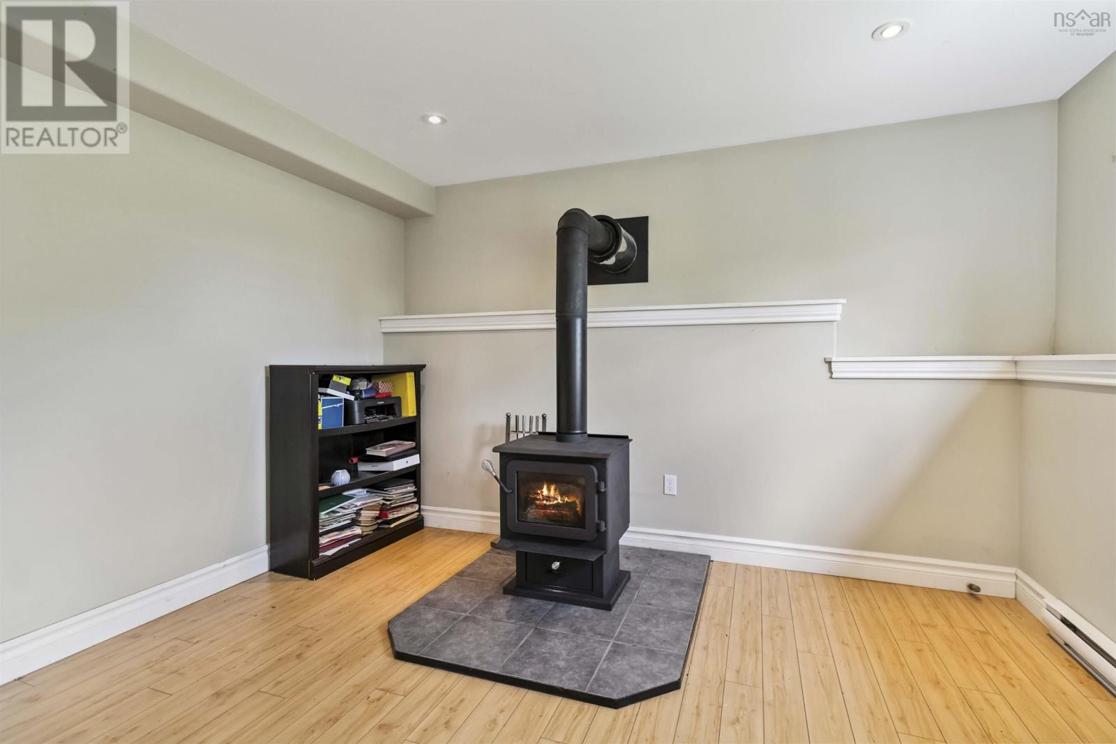 61 Maple Avenue, Lunenburg, Nova Scotia  B0J 2C0 - Photo 38 - 202515754