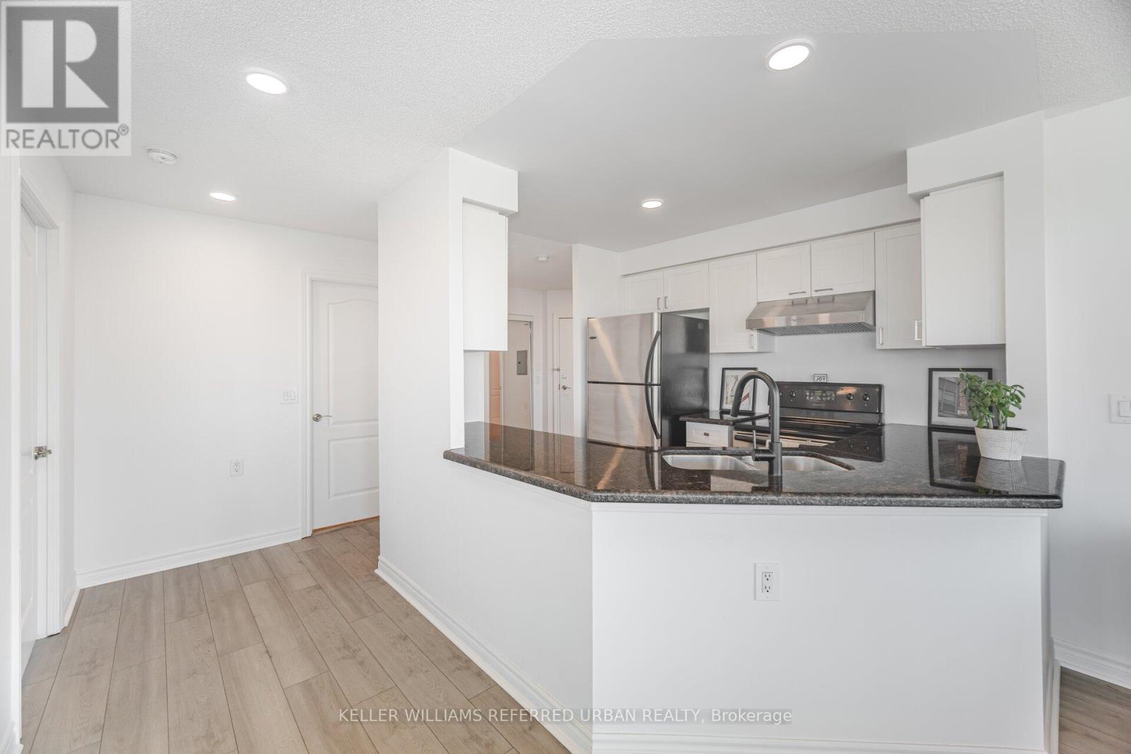 Property at 803 - 1030 SHEPPARD AVENUE W image 2