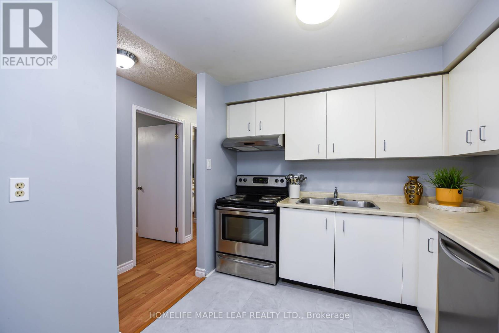 107b - 211 Forum Drive, Mississauga, Ontario  L4Z 4C1 - Photo 15 - W12243292