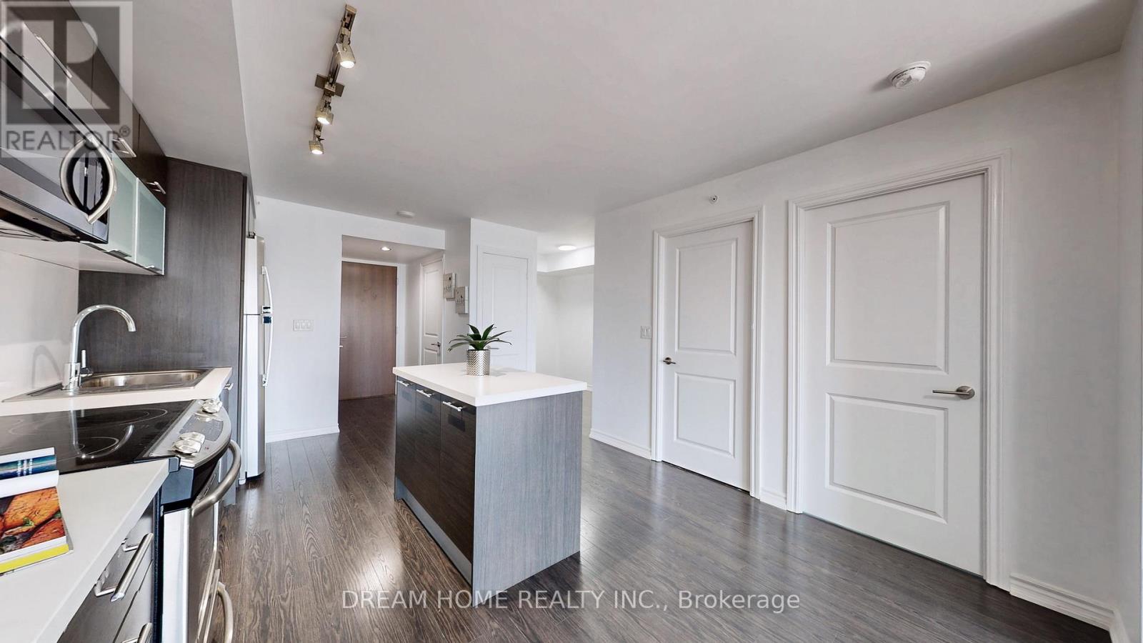 2105 - 386 Yonge Street, Toronto, Ontario  M5B 0A5 - Photo 12 - C12245311