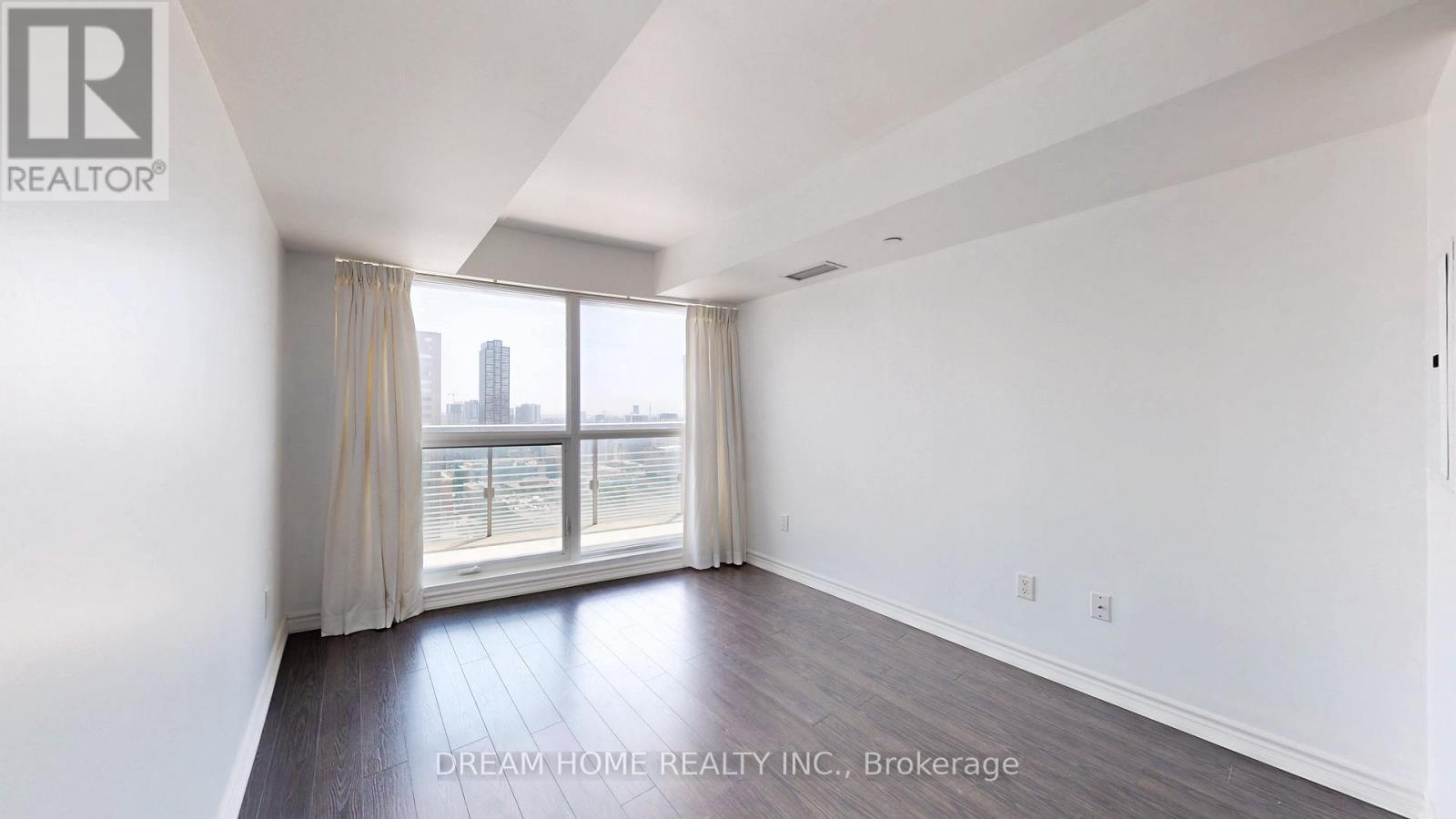2105 - 386 Yonge Street, Toronto, Ontario  M5B 0A5 - Photo 17 - C12245311
