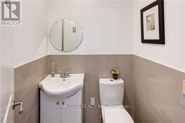 Property at 89 FINCH AVENUE E image 4