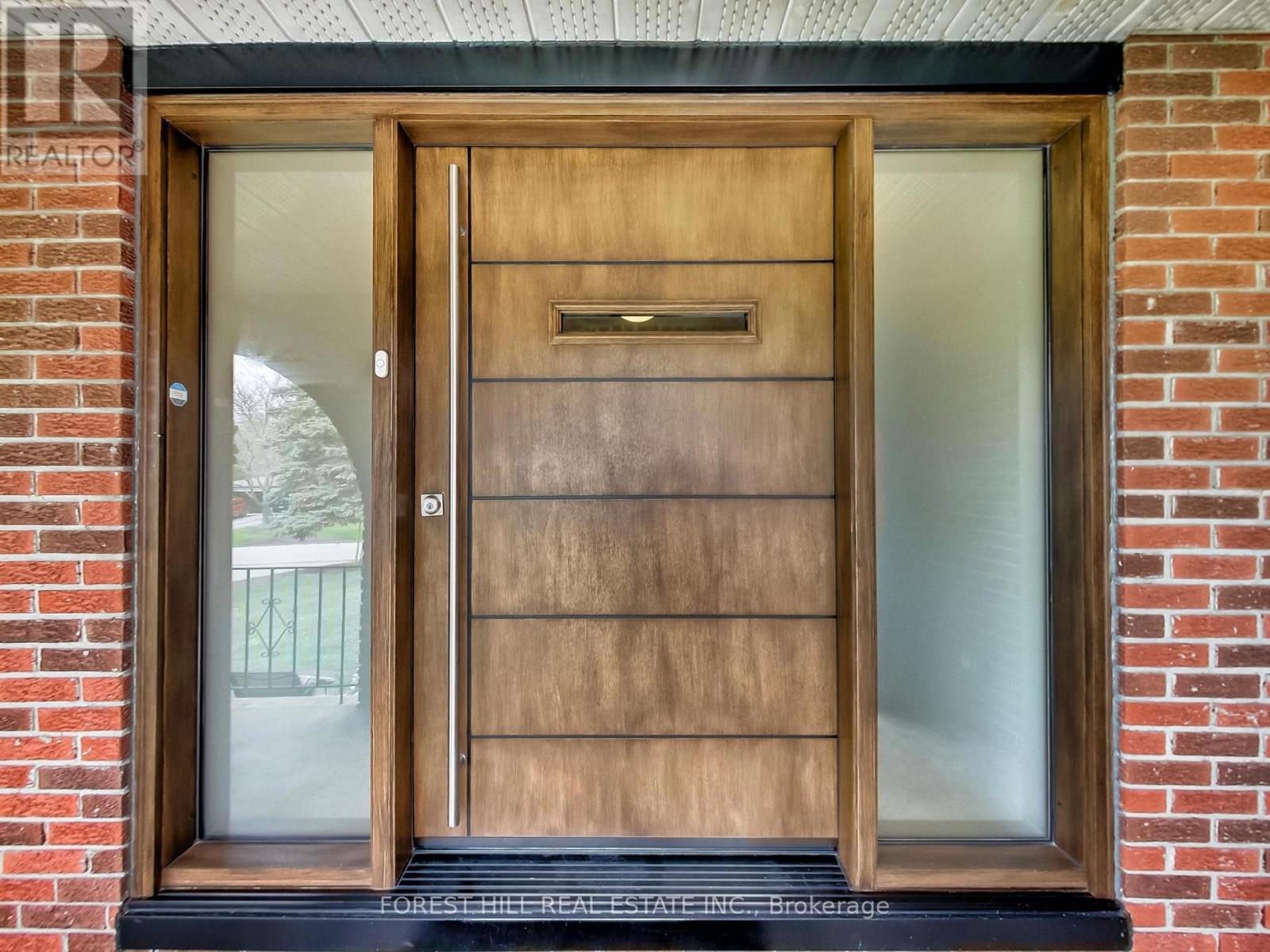 Property at 1153 VERNOR DRIVE image 5