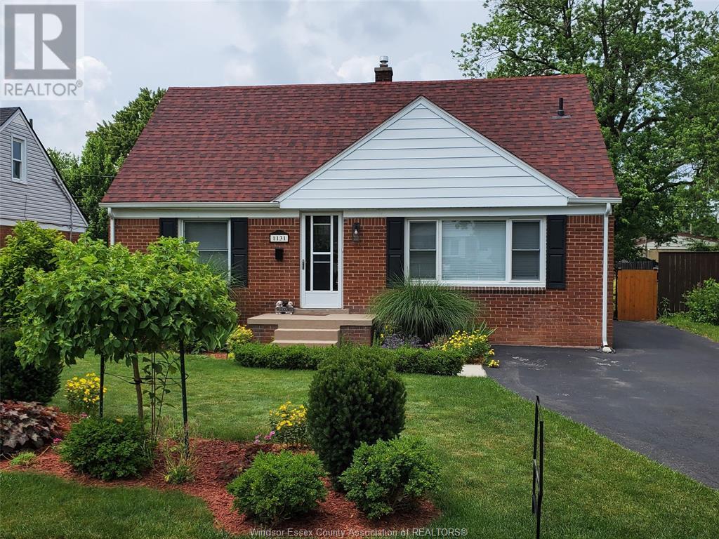 Property at 1131 FAIRVIEW BLVD. image 3