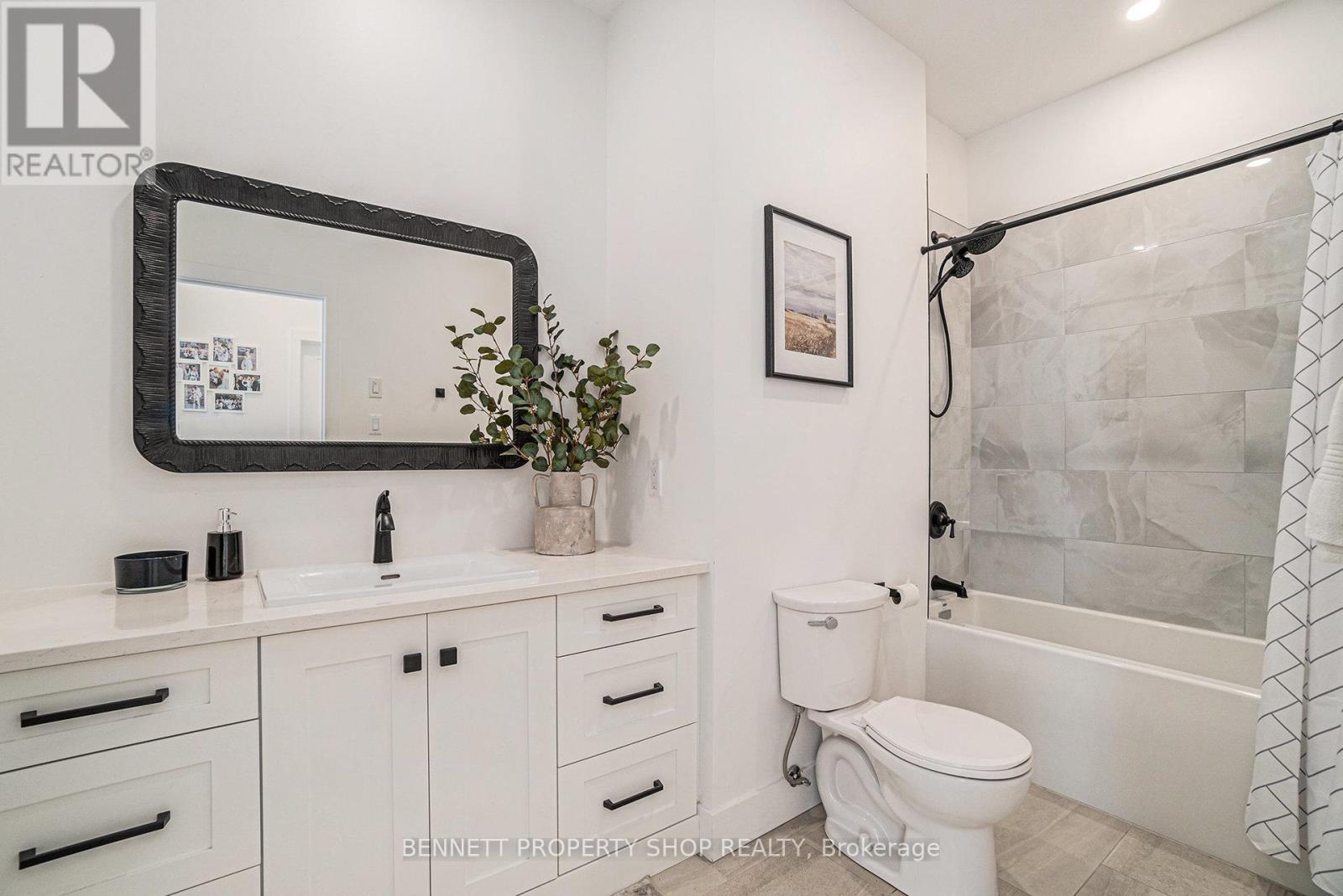 795 Mill Ridge Road, Mcnab/braeside, Ontario  K7S 3G8 - Photo 32 - X12245456