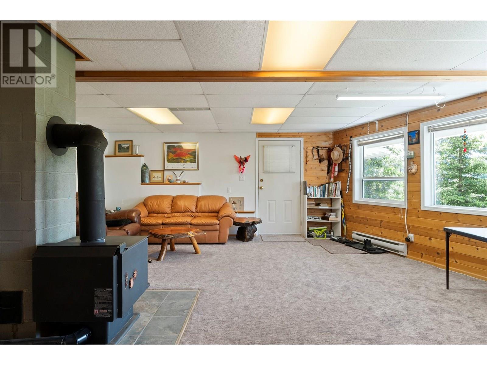 5261 Hlina Road, Celista, British Columbia  V0E 1M6 - Photo 34 - 10353737